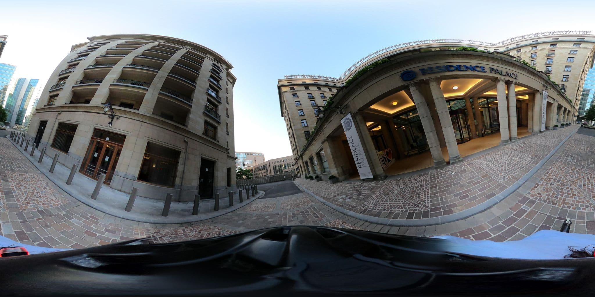 Street view near Residence Palace Building, Etterbeek — © RaphaelPasLoin (CC BY-SA · Mapillary)