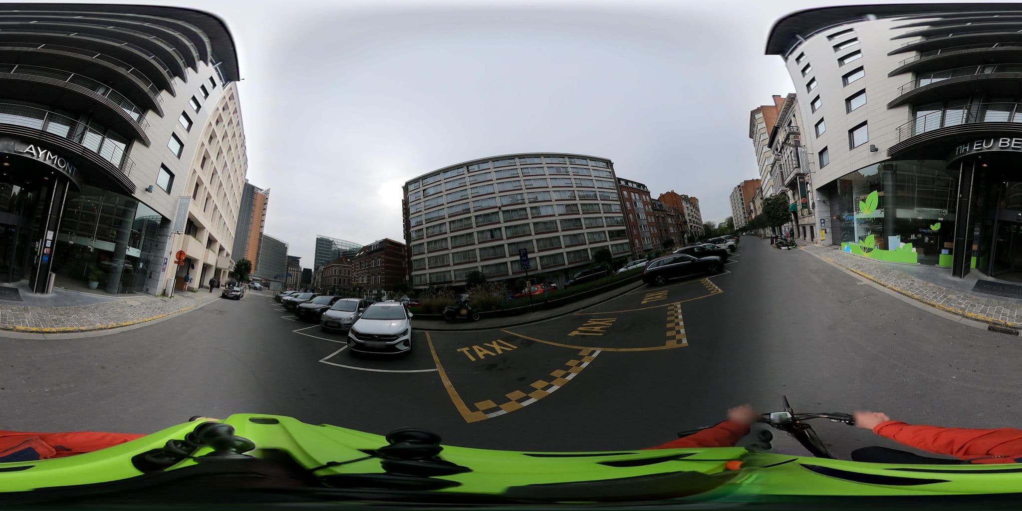 Street view near Silken Berlaymont Brussels, Saint-Josse-ten-Noode — © RRRz (CC BY-SA · Mapillary)