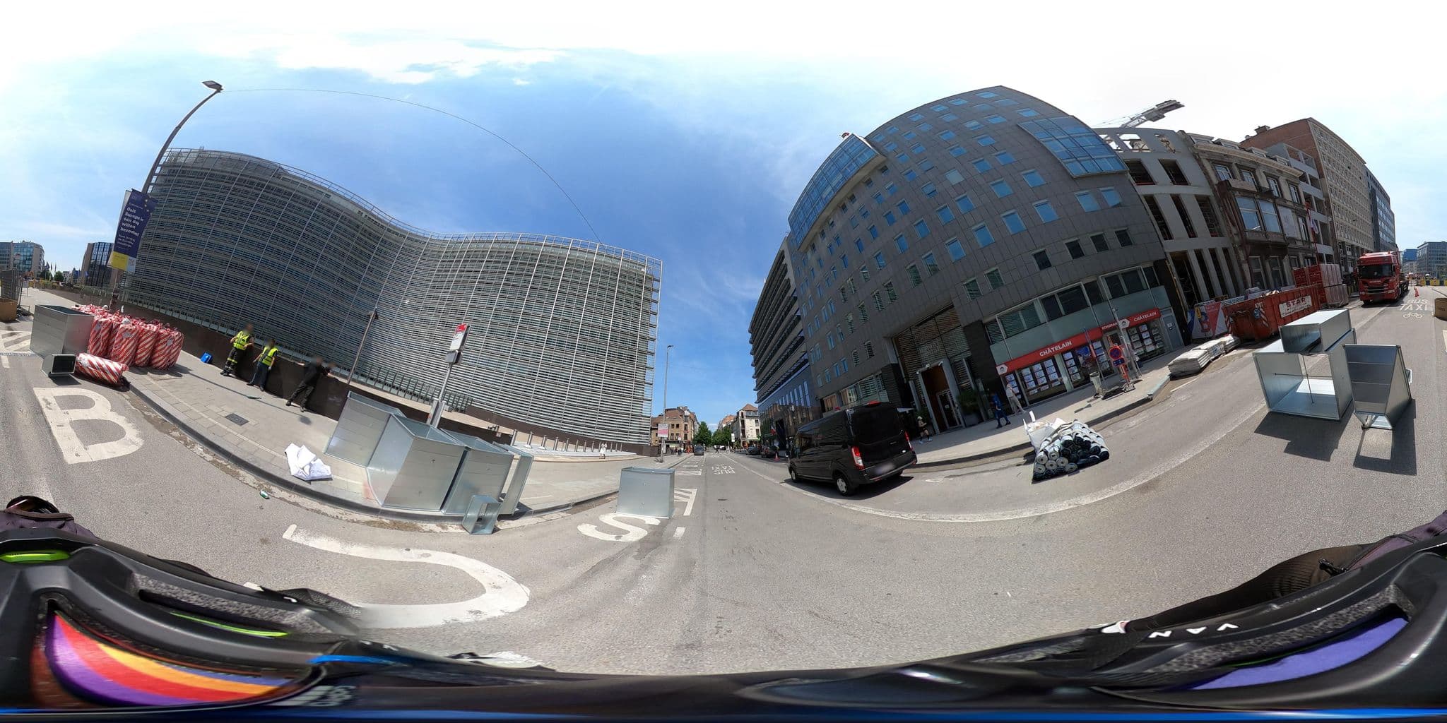 Street view near Joseph II Halldis Apartment, Etterbeek — © Stefdegreef (CC BY-SA · Mapillary)