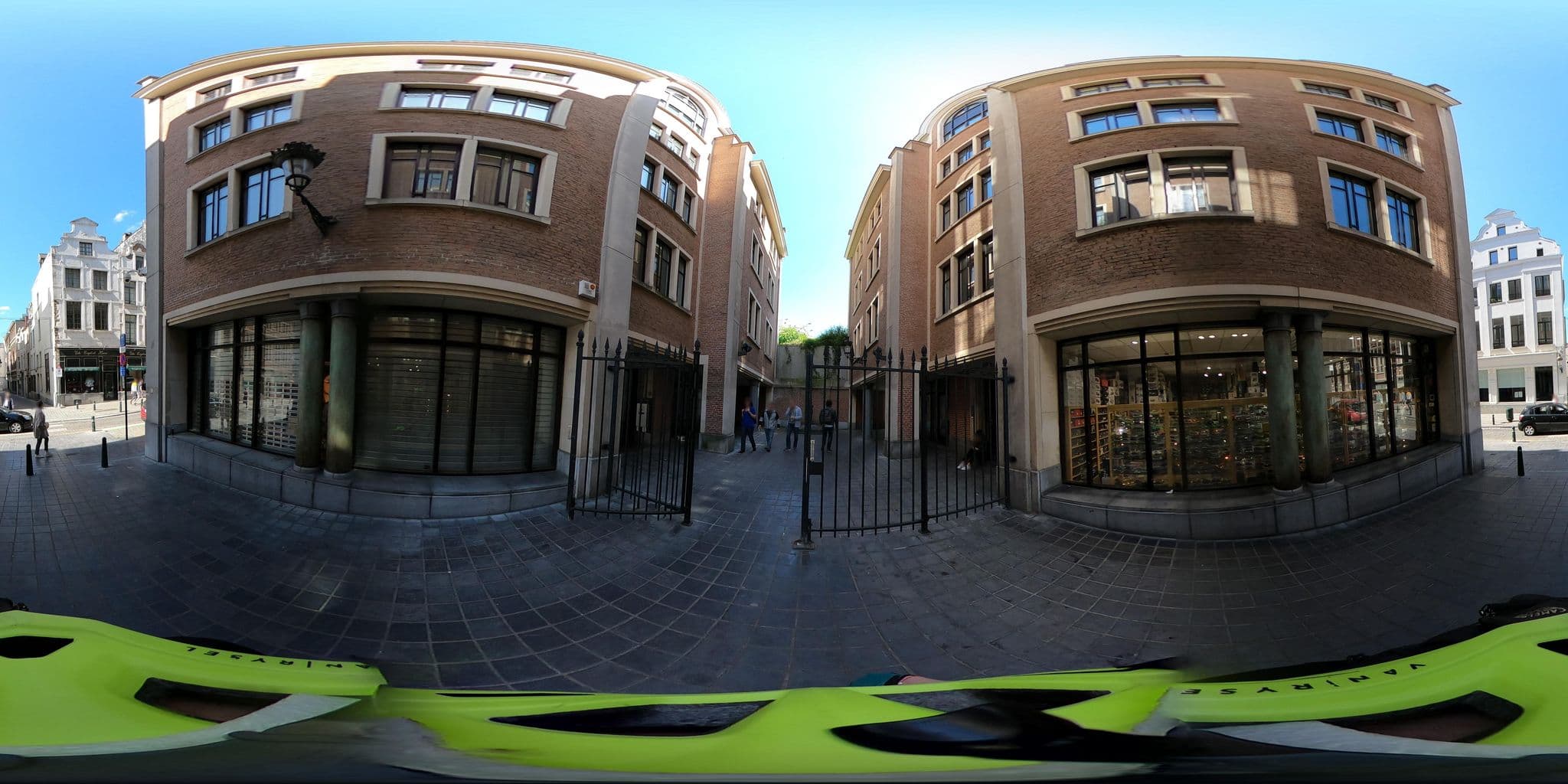 Street view near Manneken Pis Halldis Apartments, Brussels — © Stefdegreef (CC BY-SA · Mapillary)