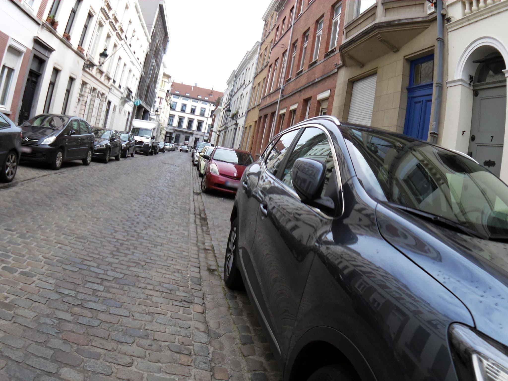Street view near B&B Maison Noble, Brussels — © thierry1030 (CC BY-SA · Mapillary)