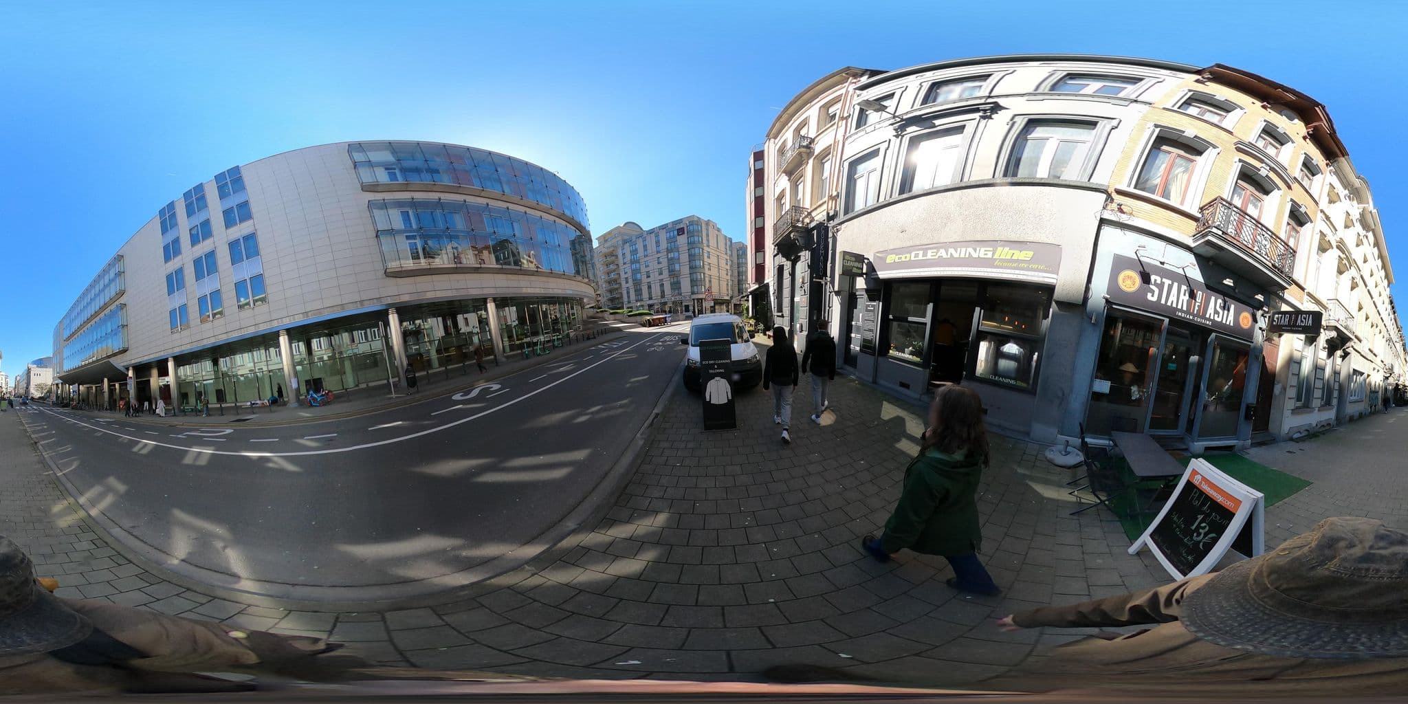 Street view near Zorina, Ixelles — © peterleth (CC BY-SA · Mapillary)