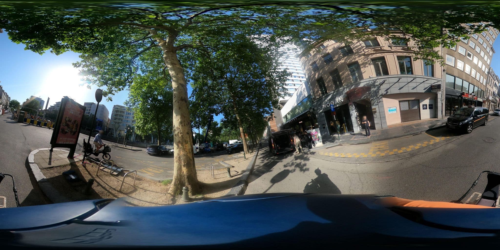 Street view near Romm 1208, Ixelles — © thierry1030 (CC BY-SA · Mapillary)