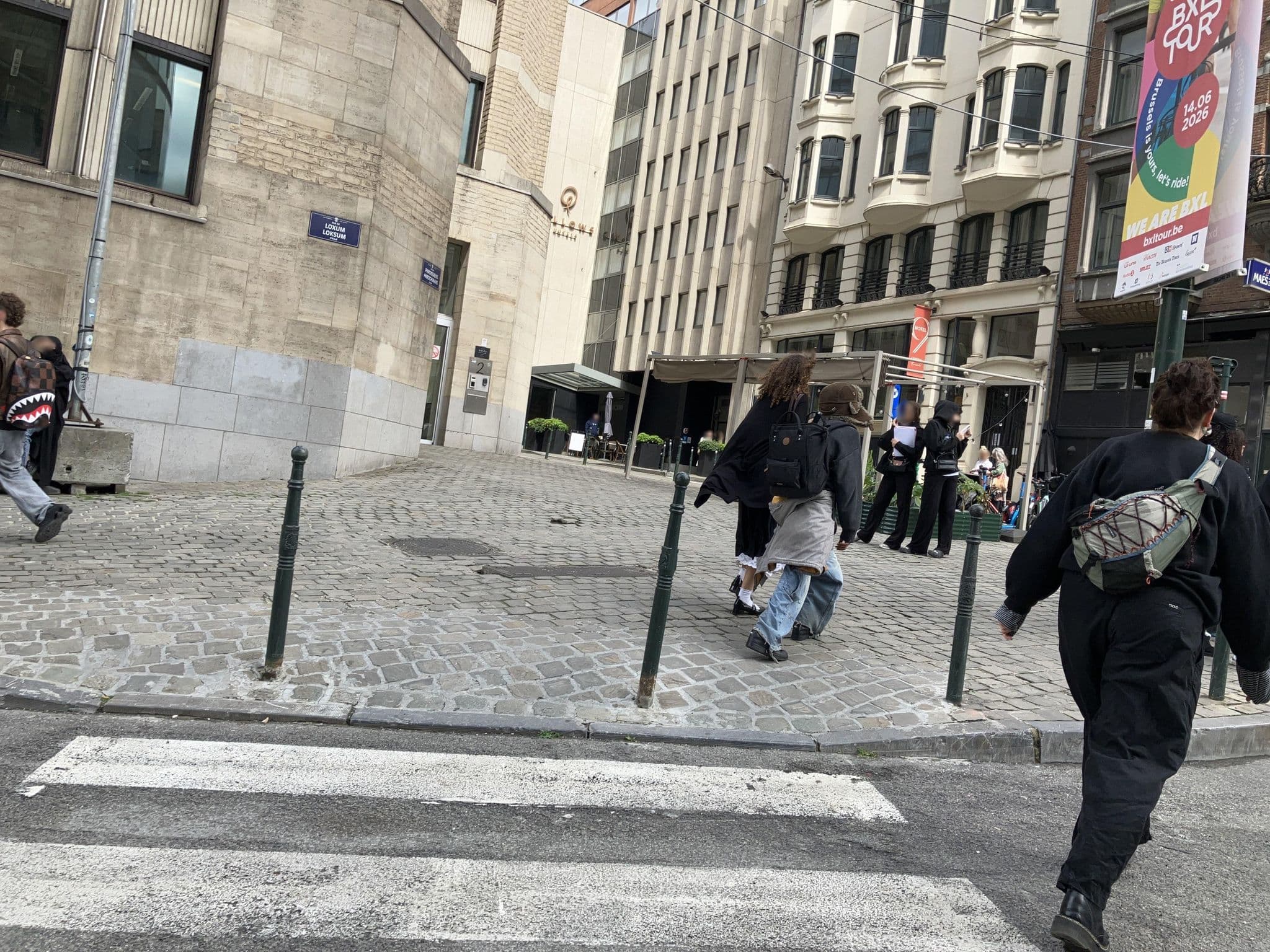 Street view near Le 9 Hotel, Brussels — © southglos (CC BY-SA · Mapillary)