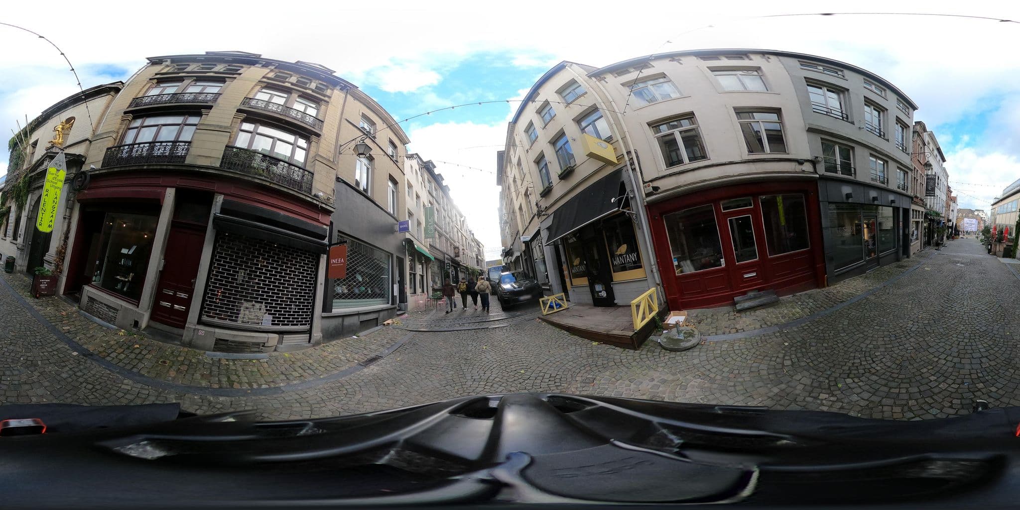 Street view near Apart hotel rempart du SABLON, Brussels — © RaphaelPasLoin (CC BY-SA · Mapillary)