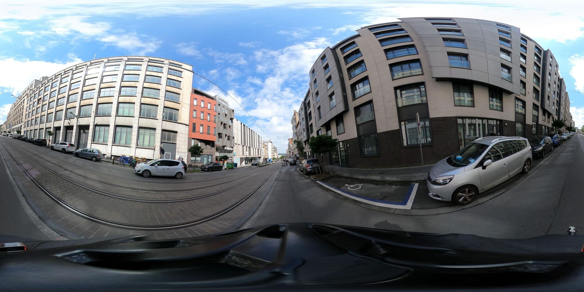 Street view near Penthouse Atomium View, Saint-Josse-ten-Noode — © RaphaelPasLoin (CC BY-SA · Mapillary)