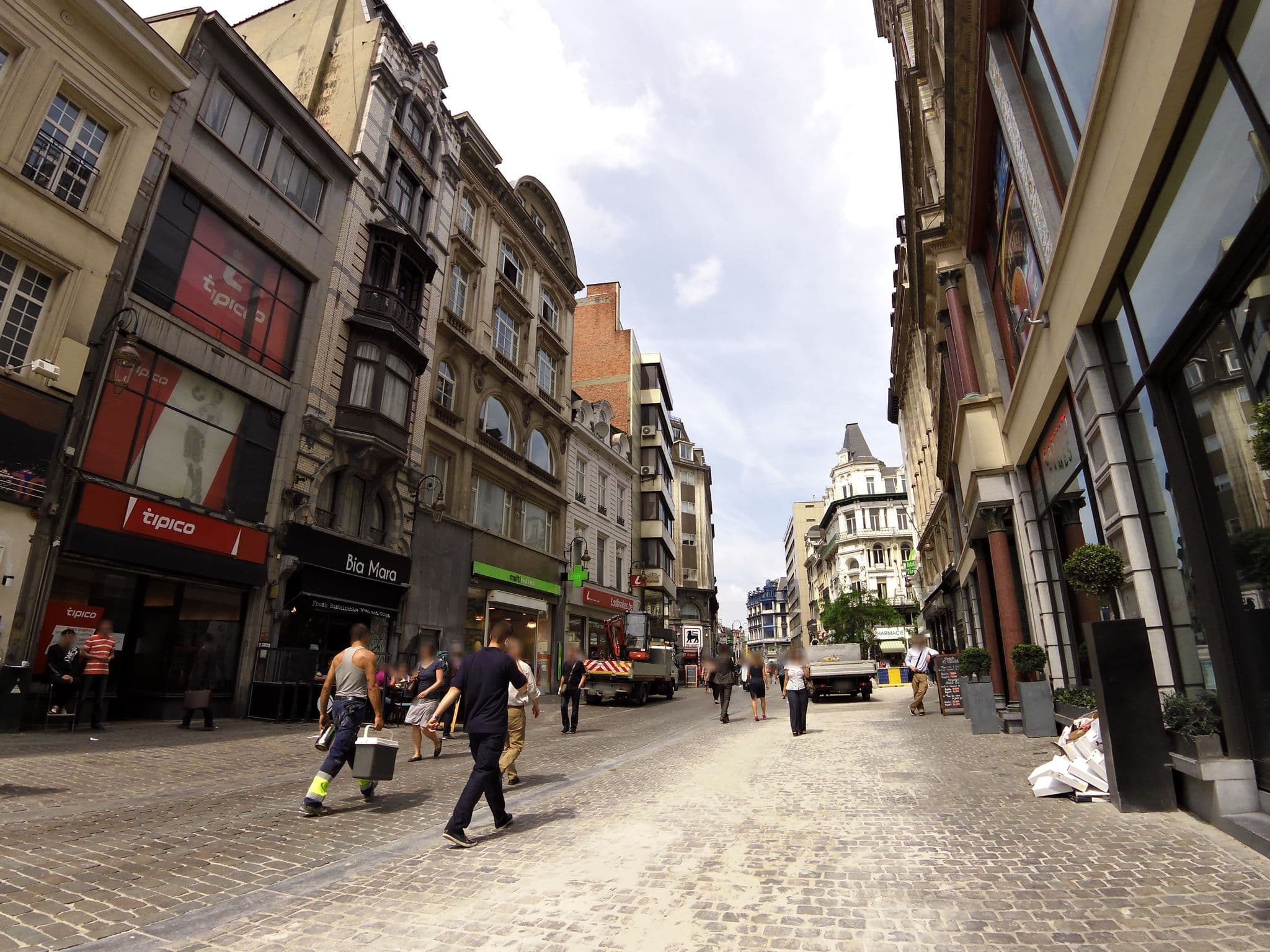 Street view near The Brusselian, Brussels — © zors1843 (CC BY-SA · Mapillary)