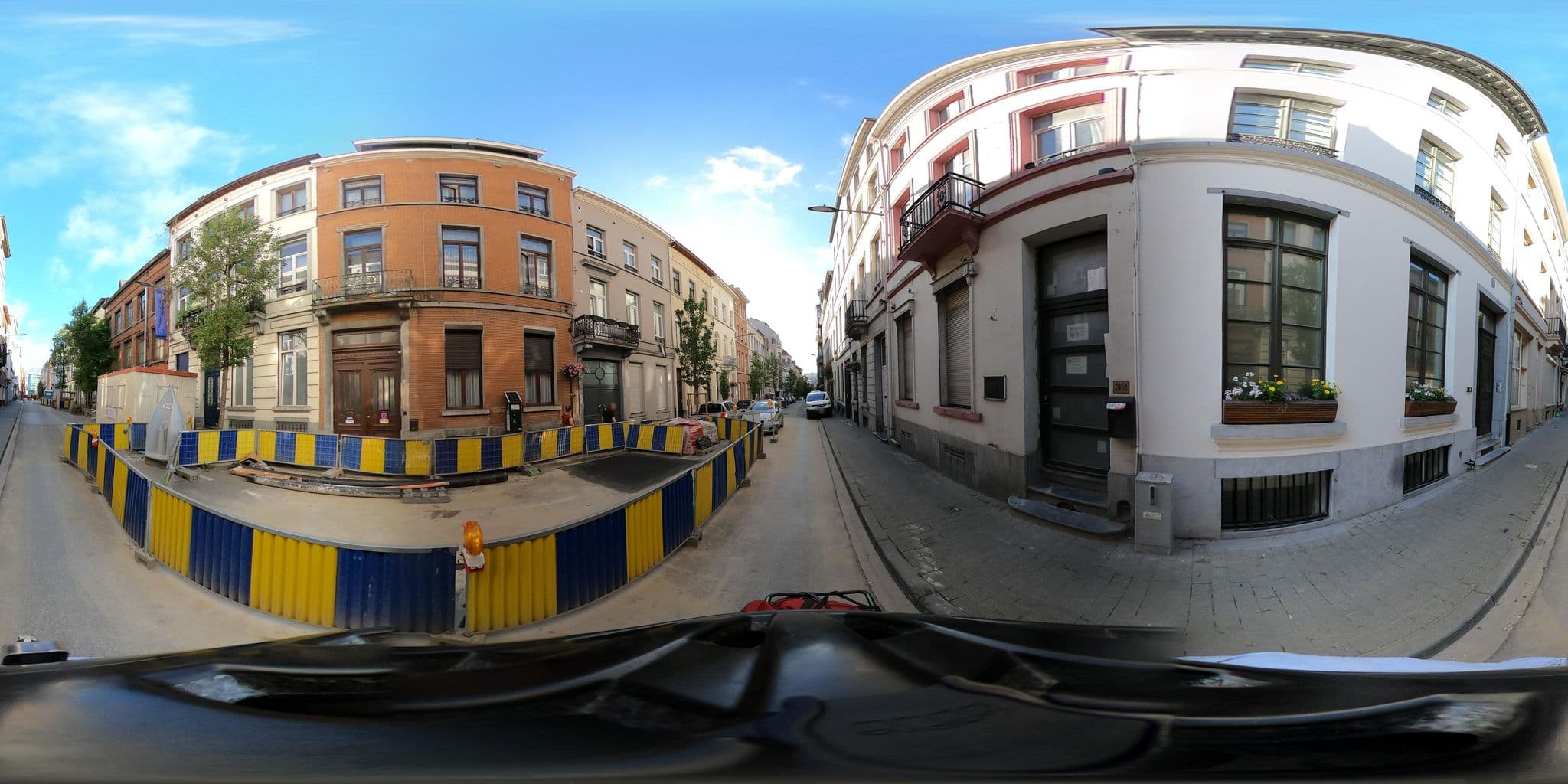 Street view near B&B Botanique, Saint-Josse-ten-Noode — © RaphaelPasLoin (CC BY-SA · Mapillary)