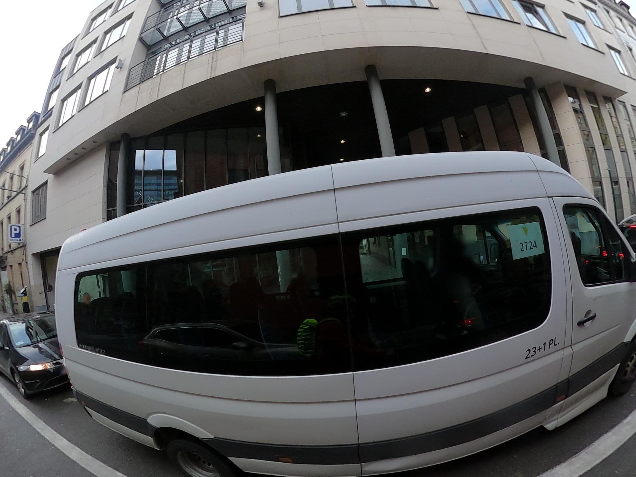 Street view near Youth Hostel Van Gogh (CHAB), Saint-Josse-ten-Noode — © RRRz (CC BY-SA · Mapillary)
