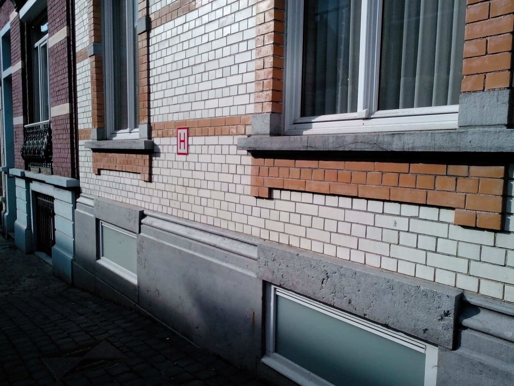 Street view near B&B Ambiorix, Saint-Josse-ten-Noode — © polyglot (CC BY-SA · Mapillary)