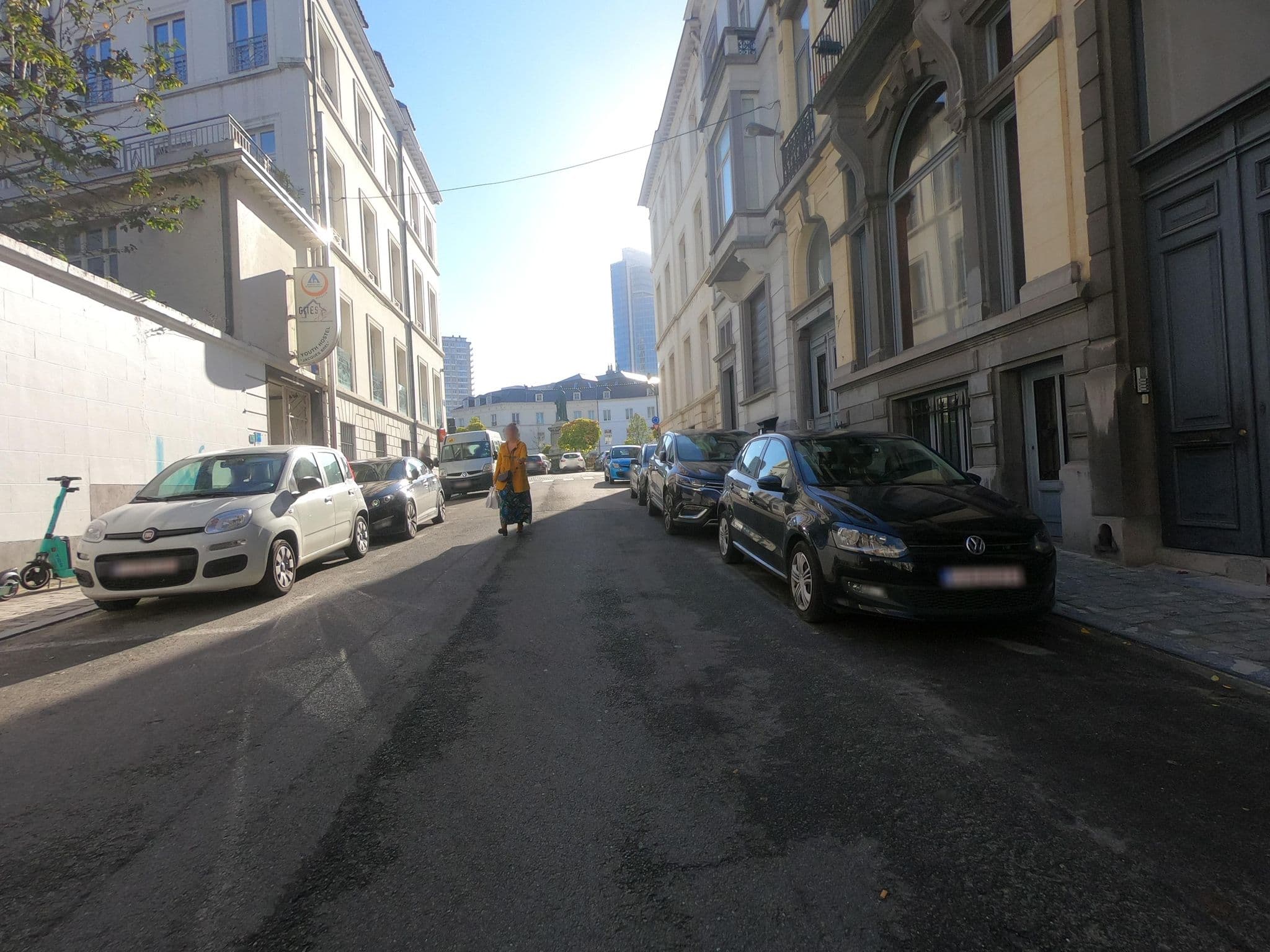 Street view near Salle Delvaux - Auberge Jacques Brel, Saint-Josse-ten-Noode — © thierry1030 (CC BY-SA · Mapillary)