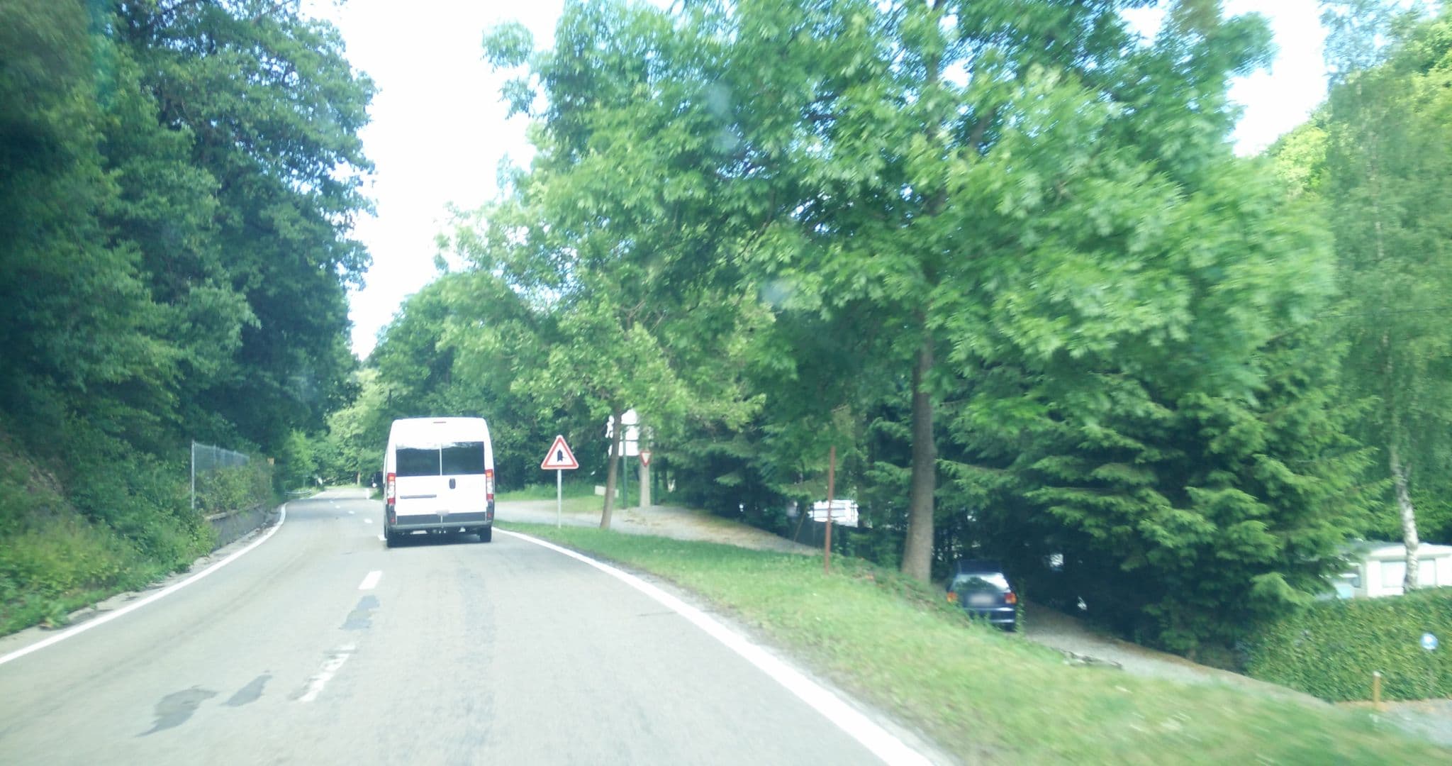 Street view near Le Loup D'Engreux, La Roche-en-Ardenne — © joostjakob (CC BY-SA · Mapillary)