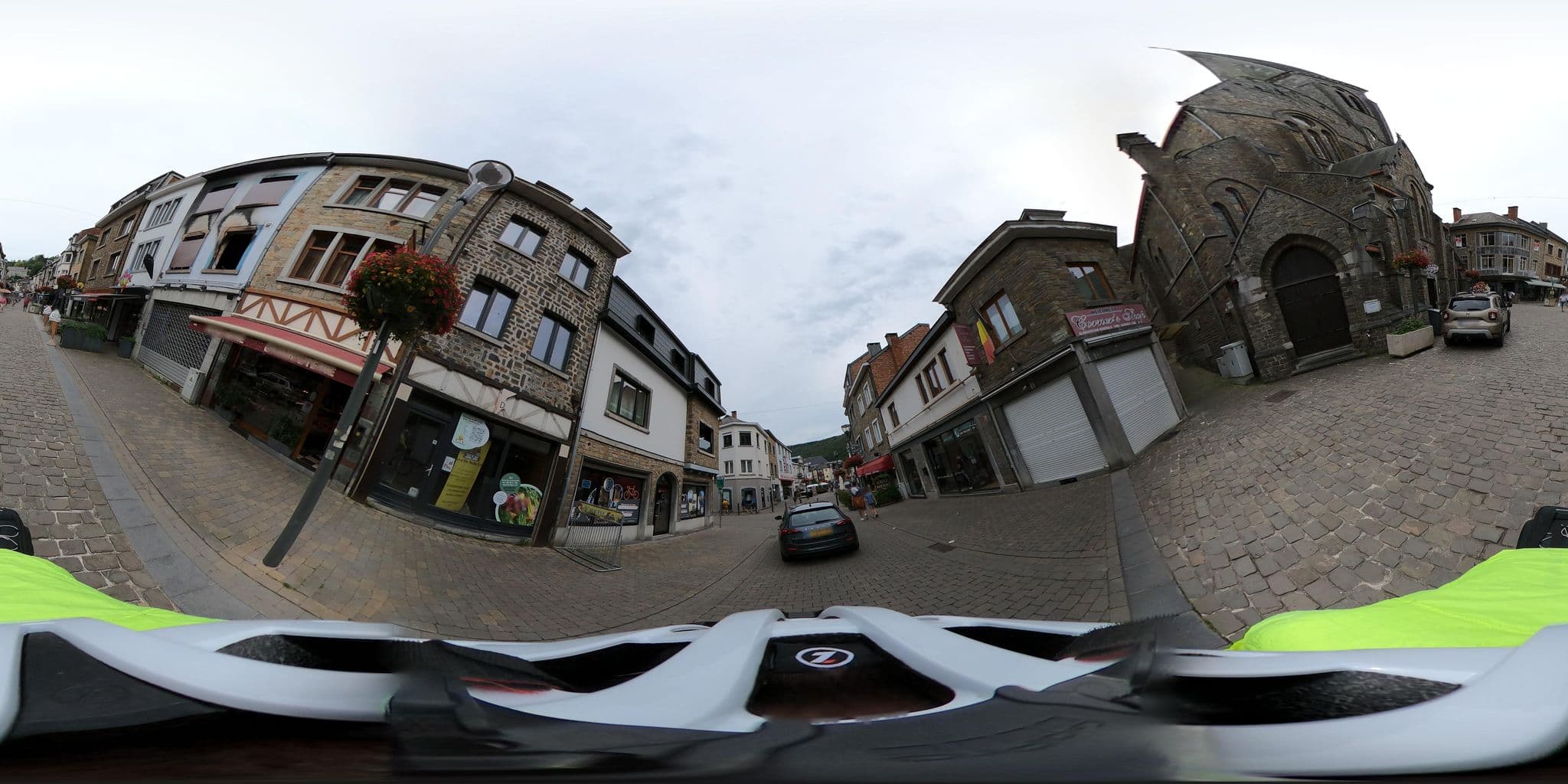 Street view near Bike n Bed, La Roche-en-Ardenne — © Mizuna (CC BY-SA · Mapillary)