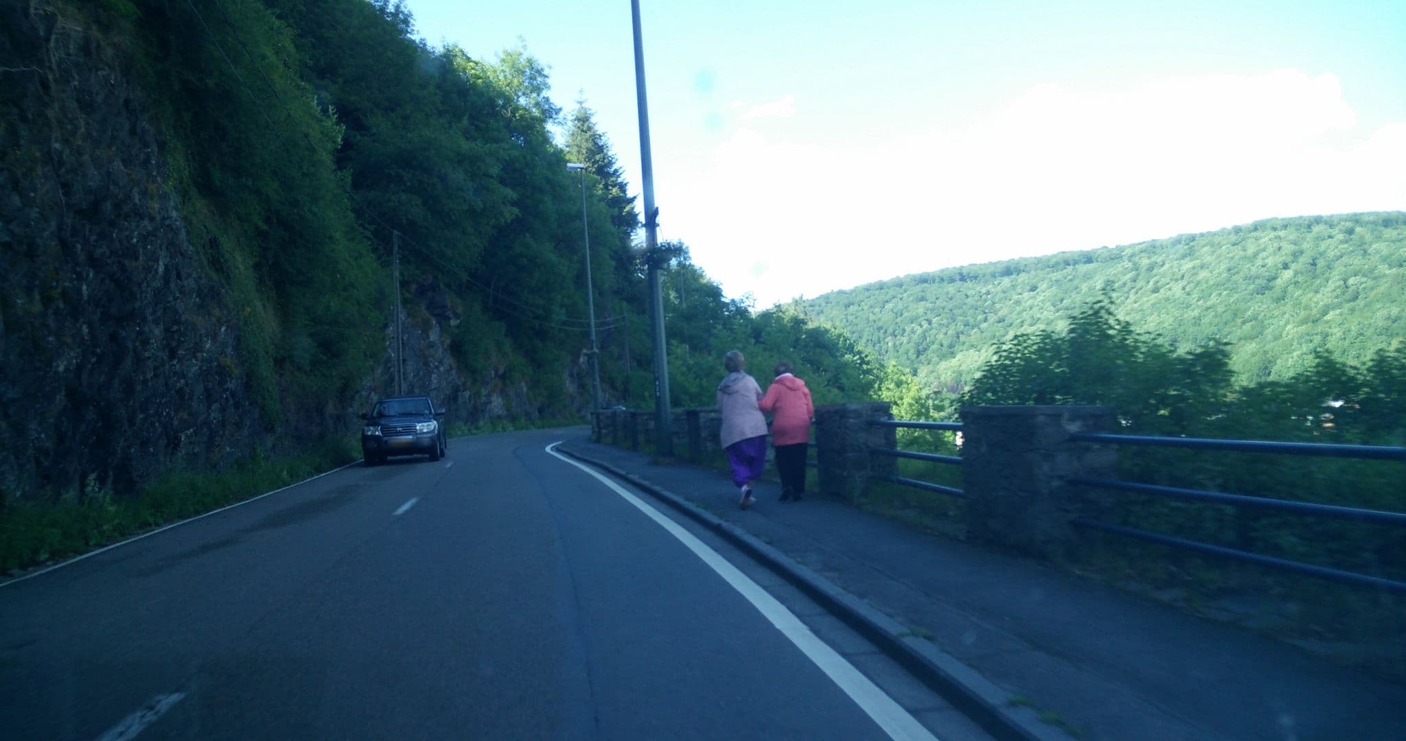 Street view near B&B Le Corumont, La Roche-en-Ardenne — © joostjakob (CC BY-SA · Mapillary)