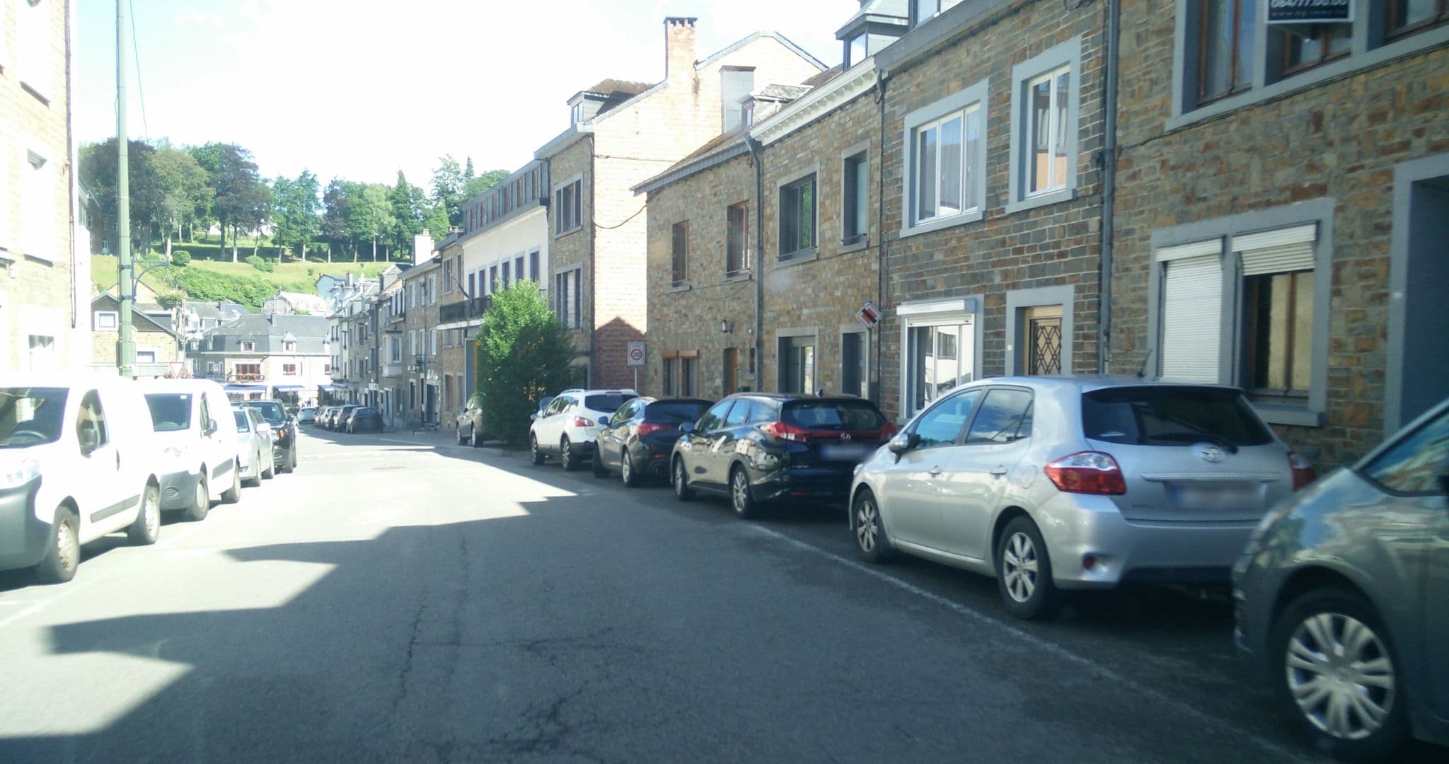 Street view near Joie-Vermeulen/Rita, La Roche-en-Ardenne — © joostjakob (CC BY-SA · Mapillary)