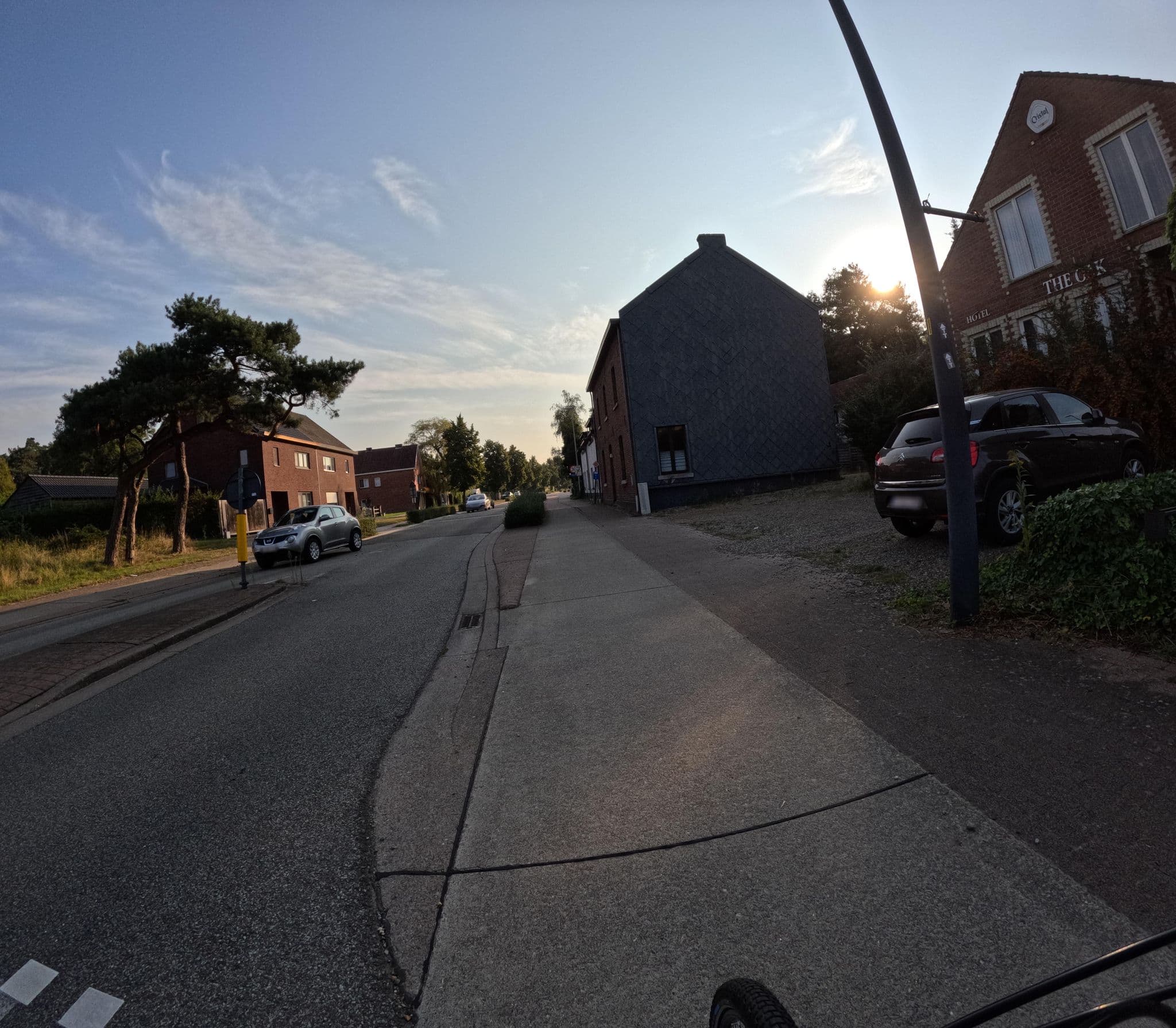 Street view near Hotel The Oak, Zutendaal — © madel (CC BY-SA · Mapillary)