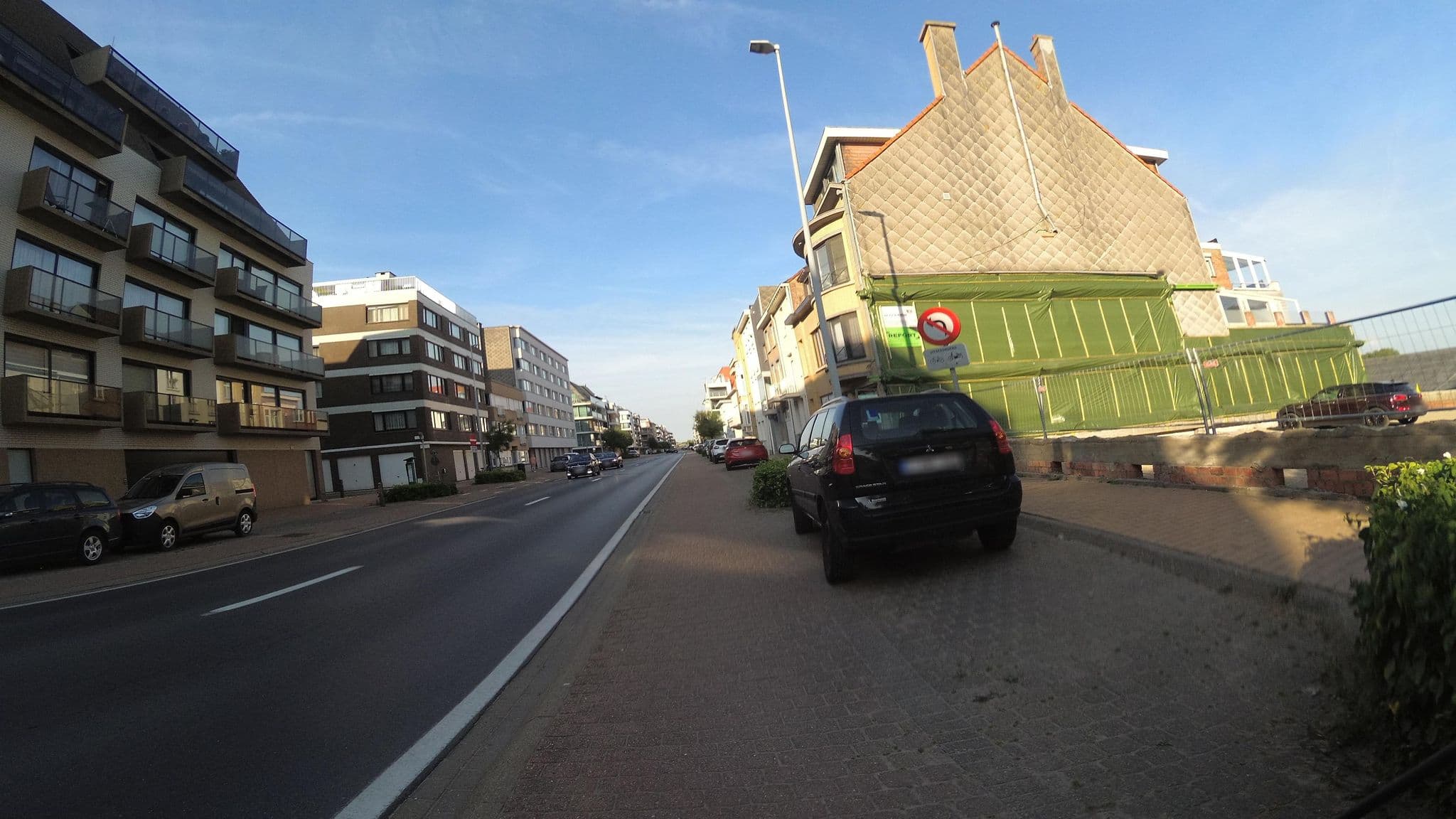 Street view near B&B House Ella, Middelkerke β Β© teddy73 (CC BY-SA Β· Mapillary)