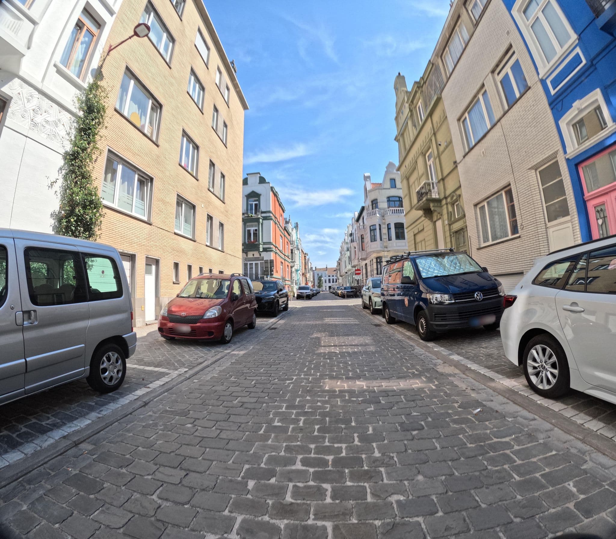 Street view near bed & breakfast oostende, Ostend — © filipc (CC BY-SA · Mapillary)