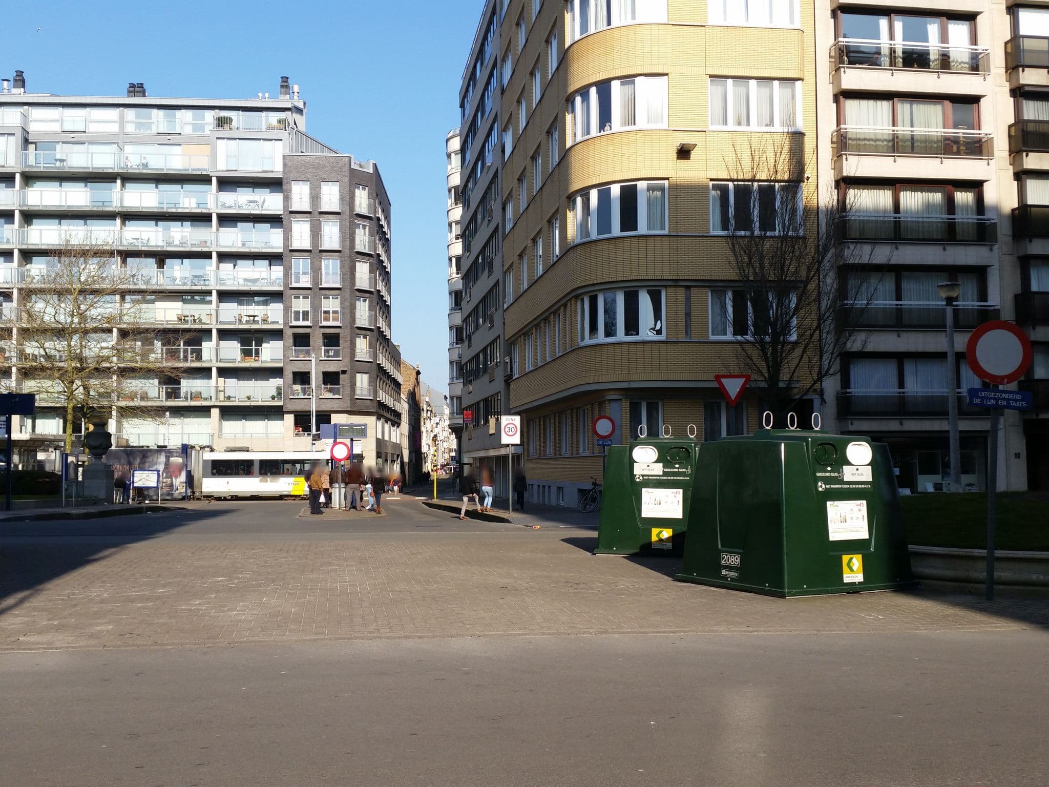 Street view near Mercure Oostende, Ostend — © filipc (CC BY-SA · Mapillary)