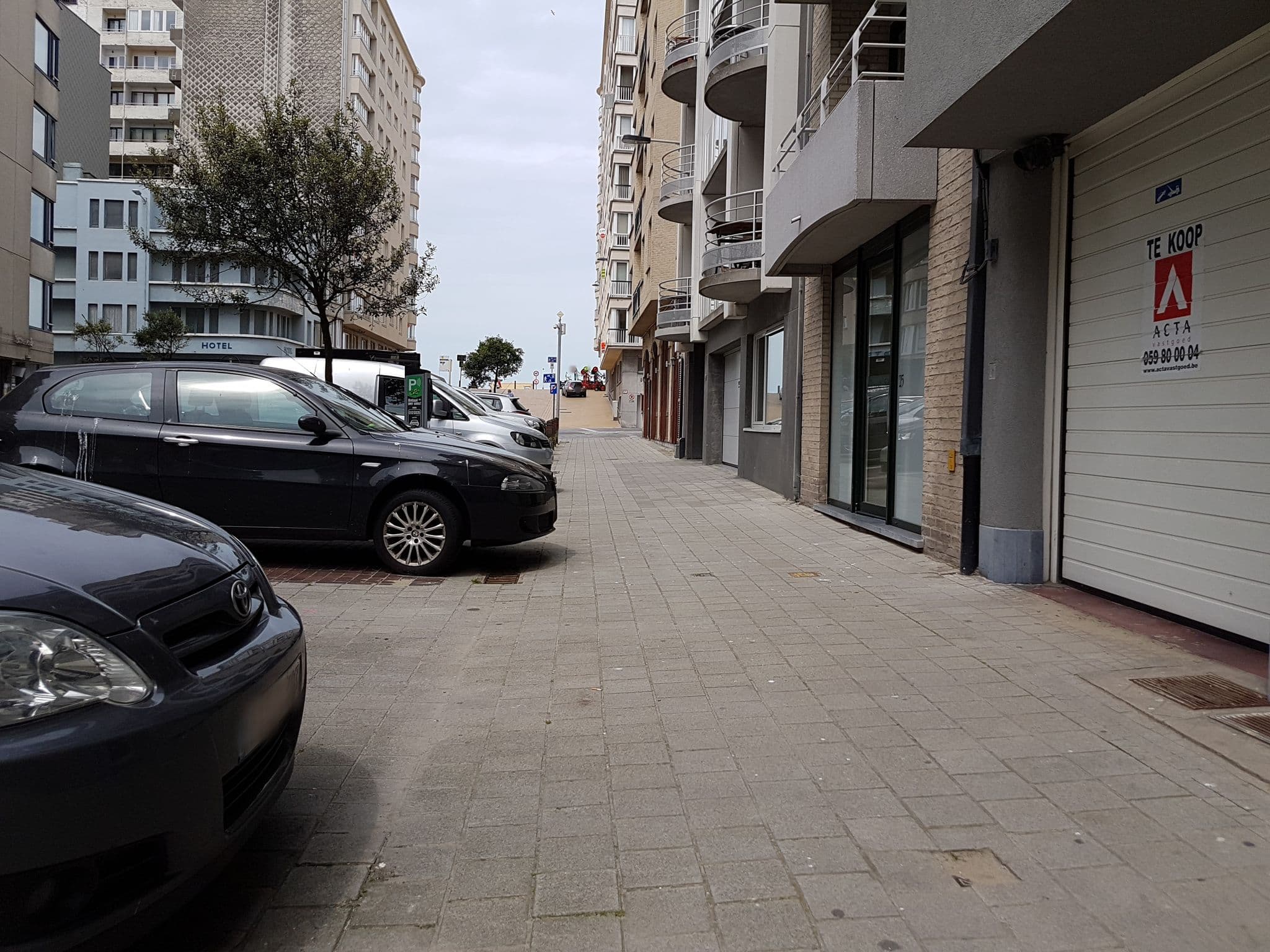 Street view near Hotel Services NV, Ostend — © filipc (CC BY-SA · Mapillary)