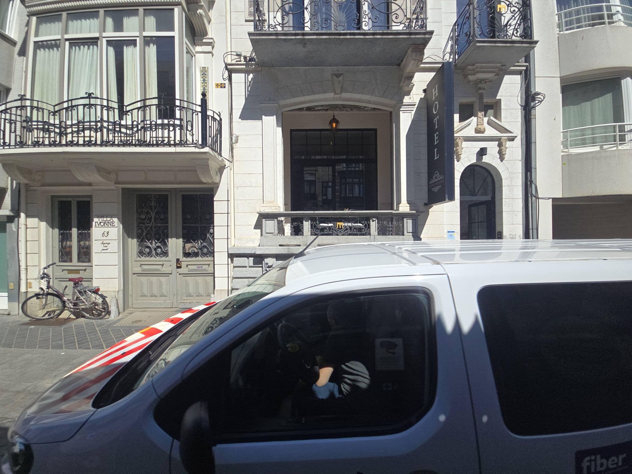 Street view near Hotel Thevenet, Ostend — © filipc (CC BY-SA · Mapillary)