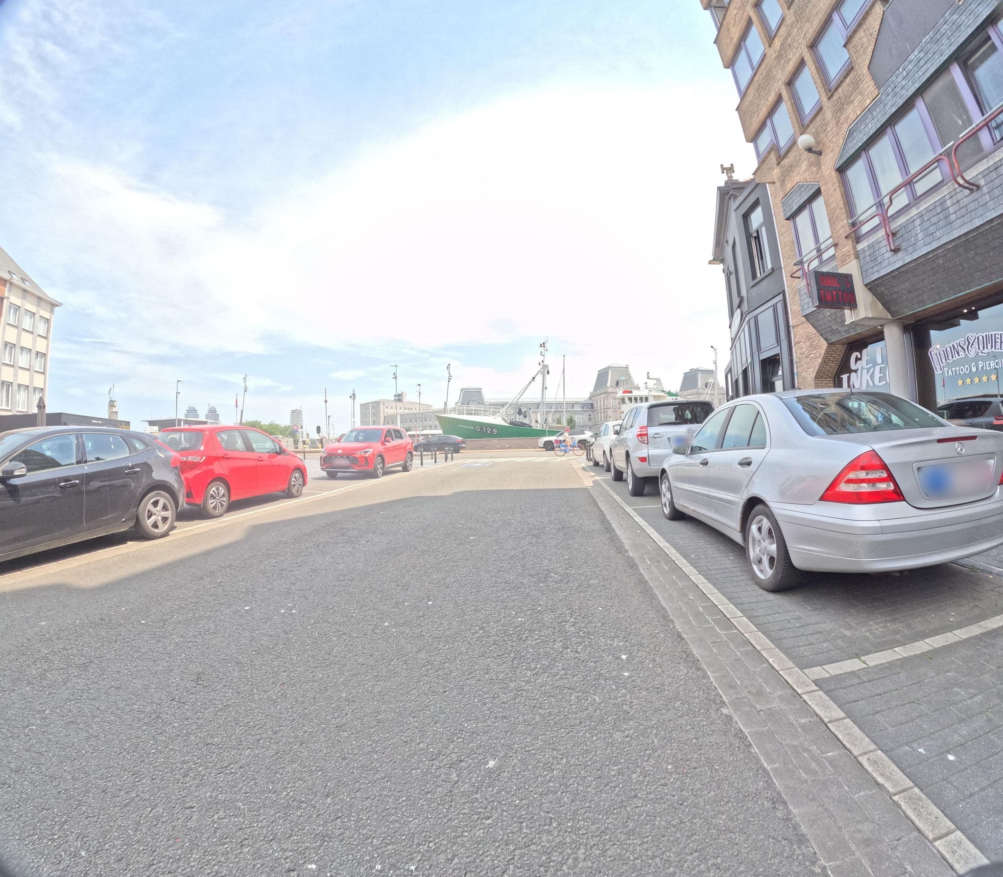 Street view near Hotel Du Bassin, Ostend — © filipc (CC BY-SA · Mapillary)