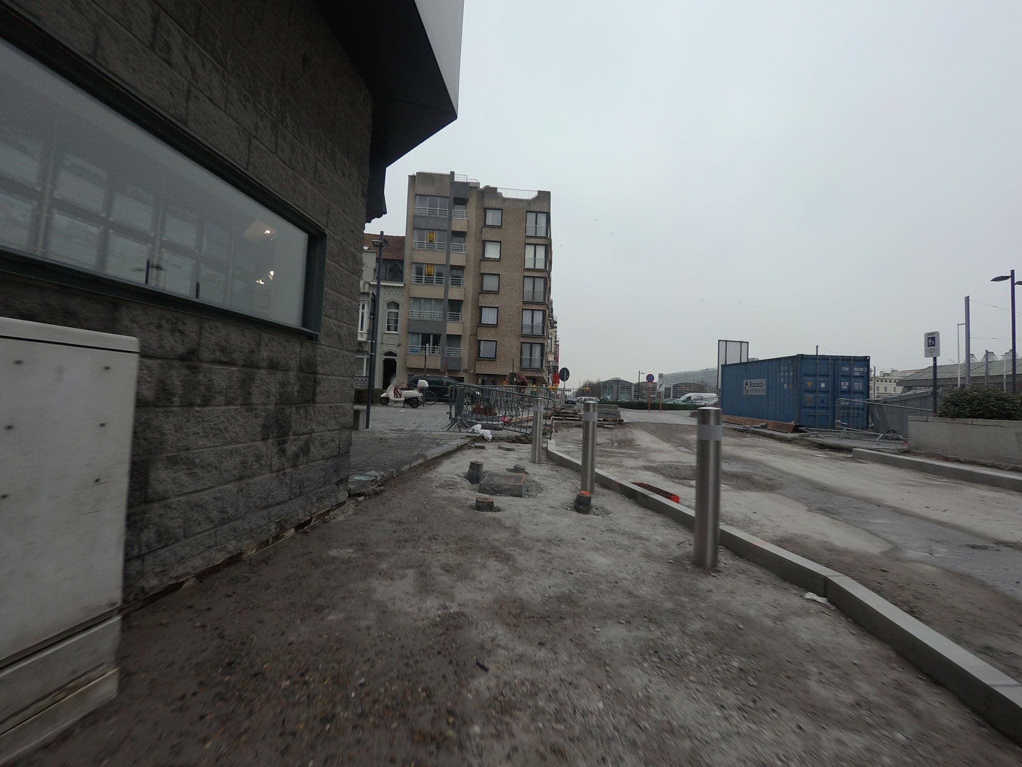 Street view near Avenue Beach Hotel, Ostend — © filipc (CC BY-SA · Mapillary)