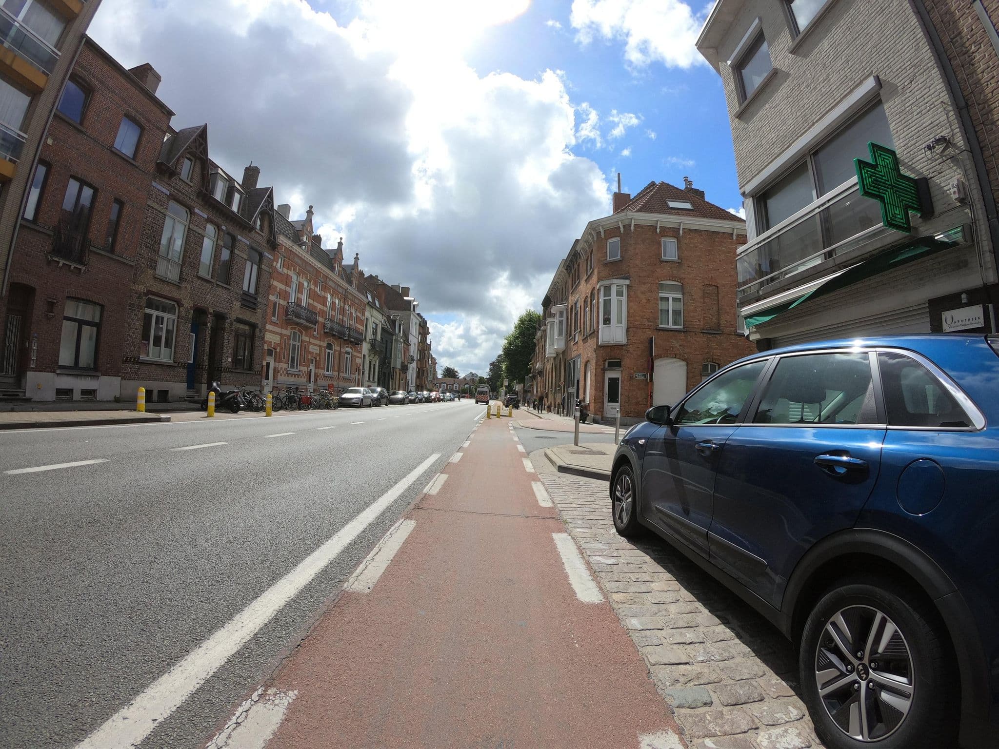 Street view near Little White Bear Guesthouse, Brugge — © filipc (CC BY-SA · Mapillary)