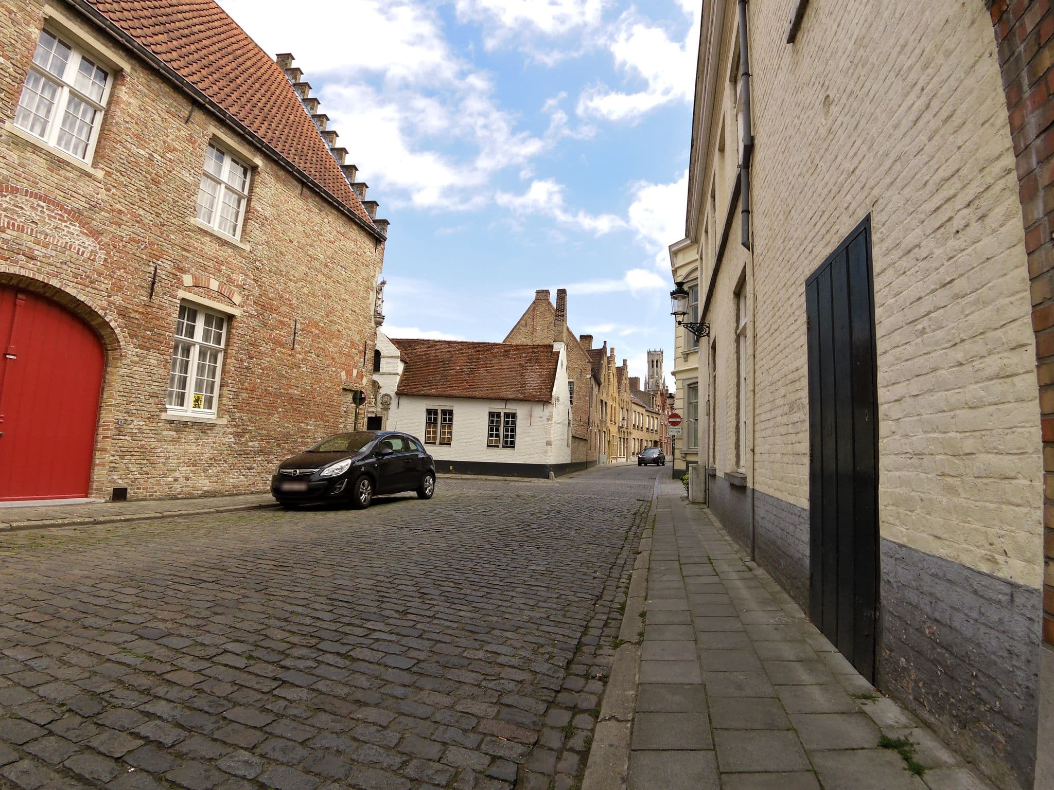 Street view near Bed & Breakfast Catherine Nyssen, Brugge — © zors1843 (CC BY-SA · Mapillary)