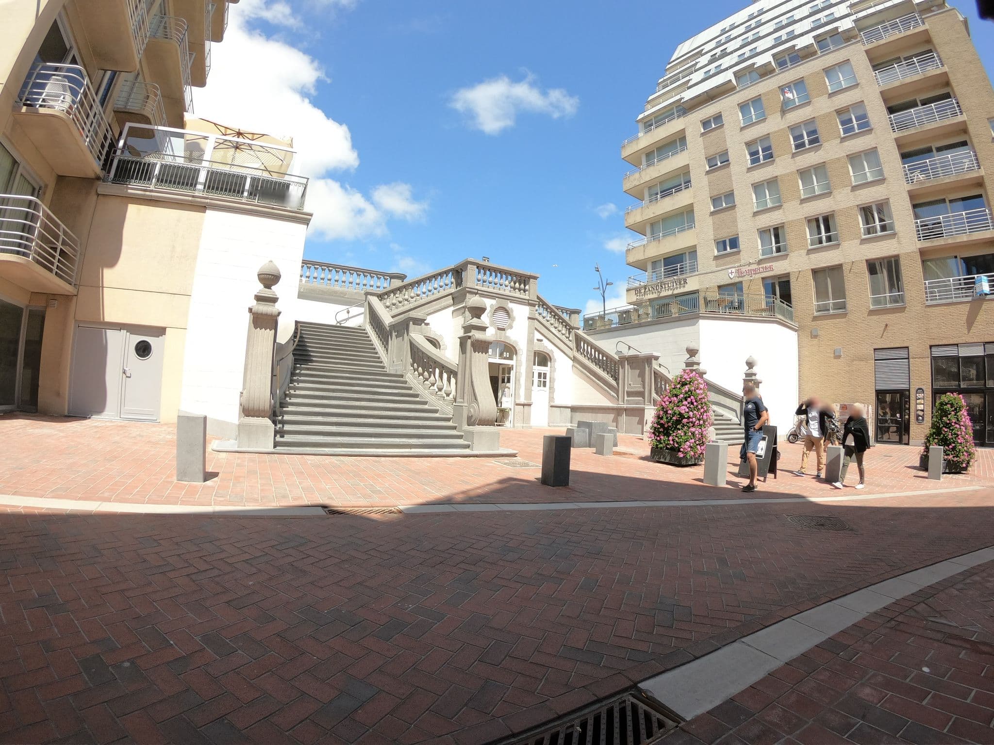 Street view near Hampshire Hotel, Blankenberge — © filipc (CC BY-SA · Mapillary)