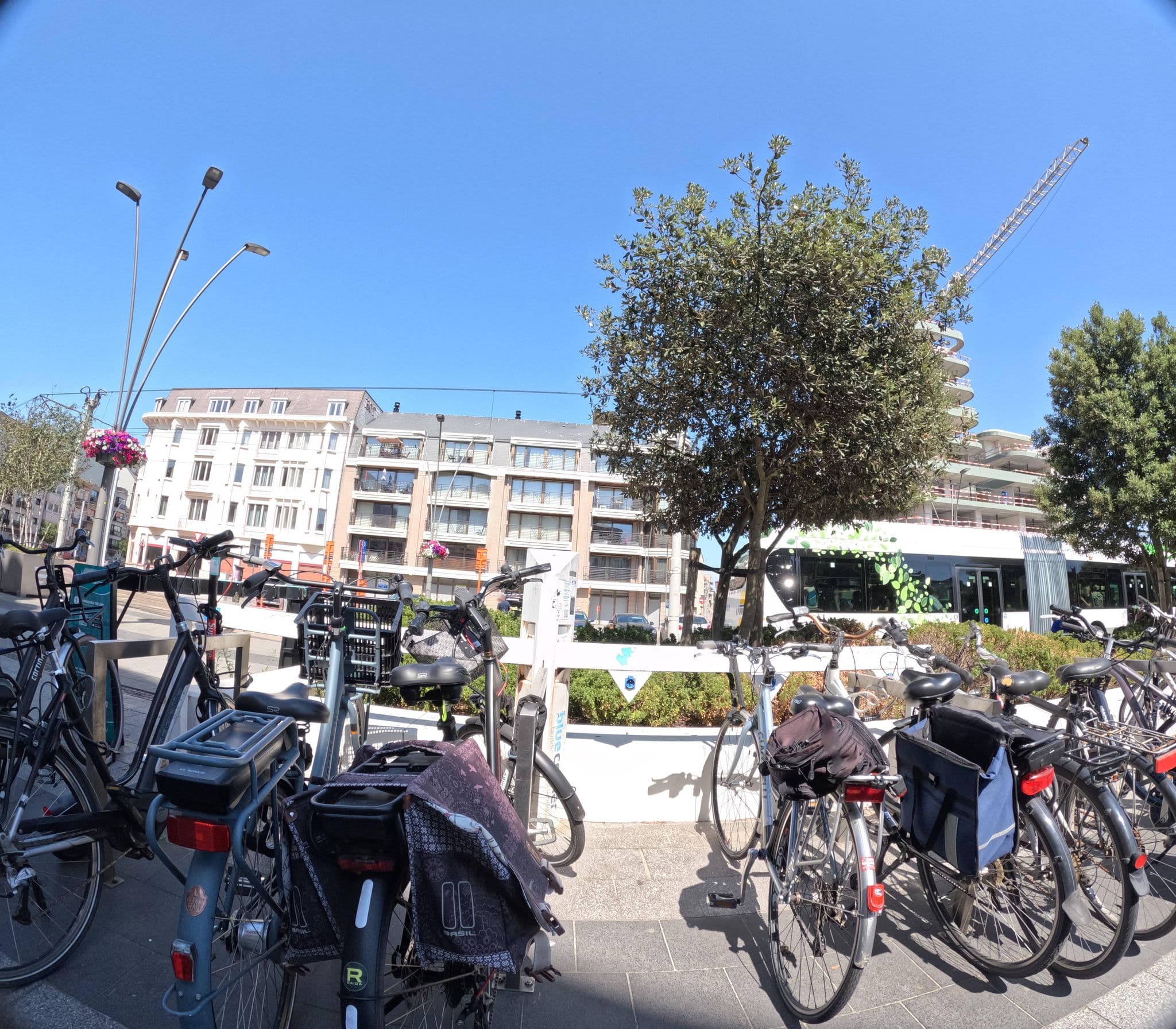 Street view near Vivaldi Hotel Blankenberge, Blankenberge — © filipc (CC BY-SA · Mapillary)