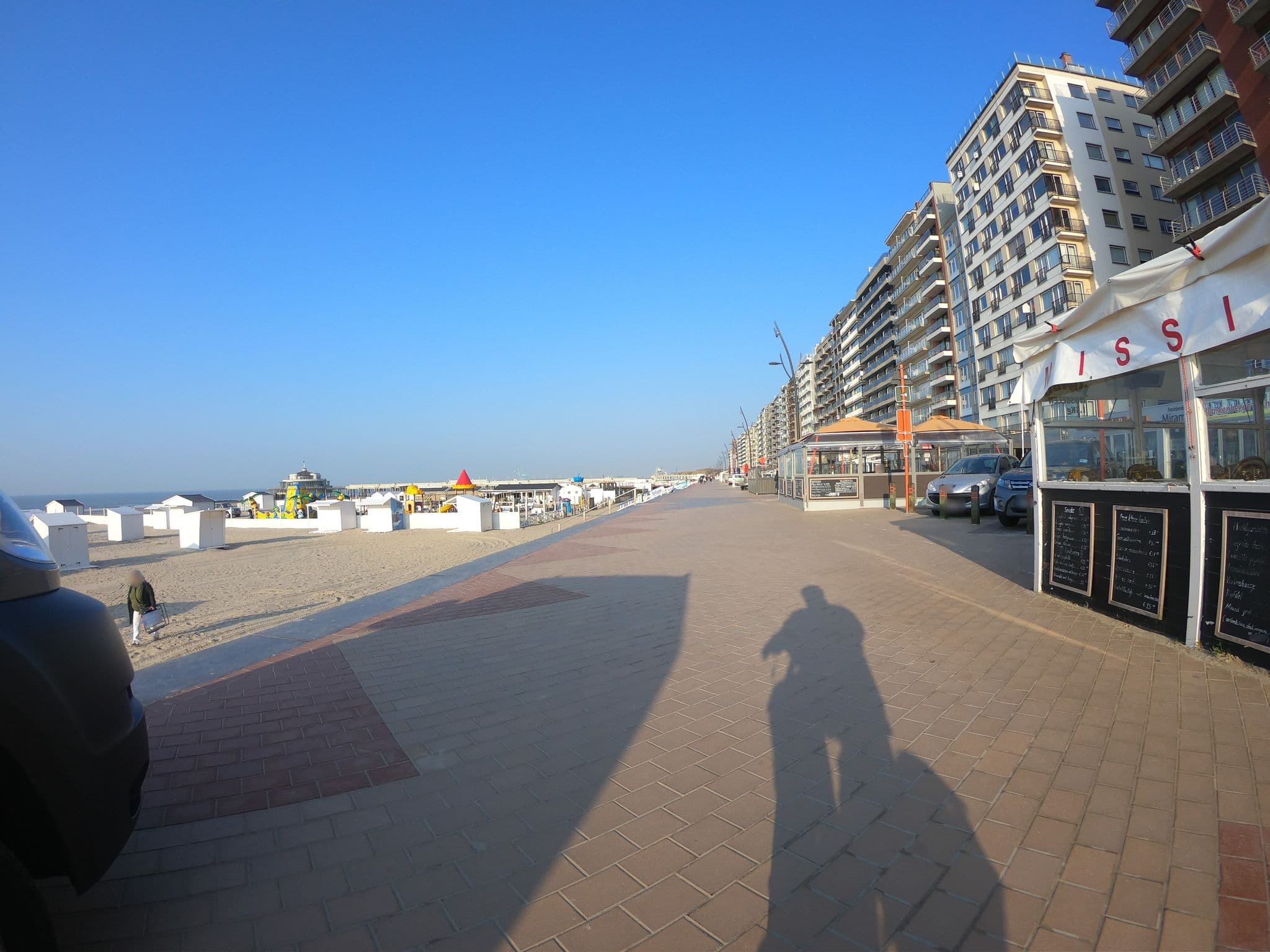 Street view near Res. val rose, Blankenberge — © filipc (CC BY-SA · Mapillary)