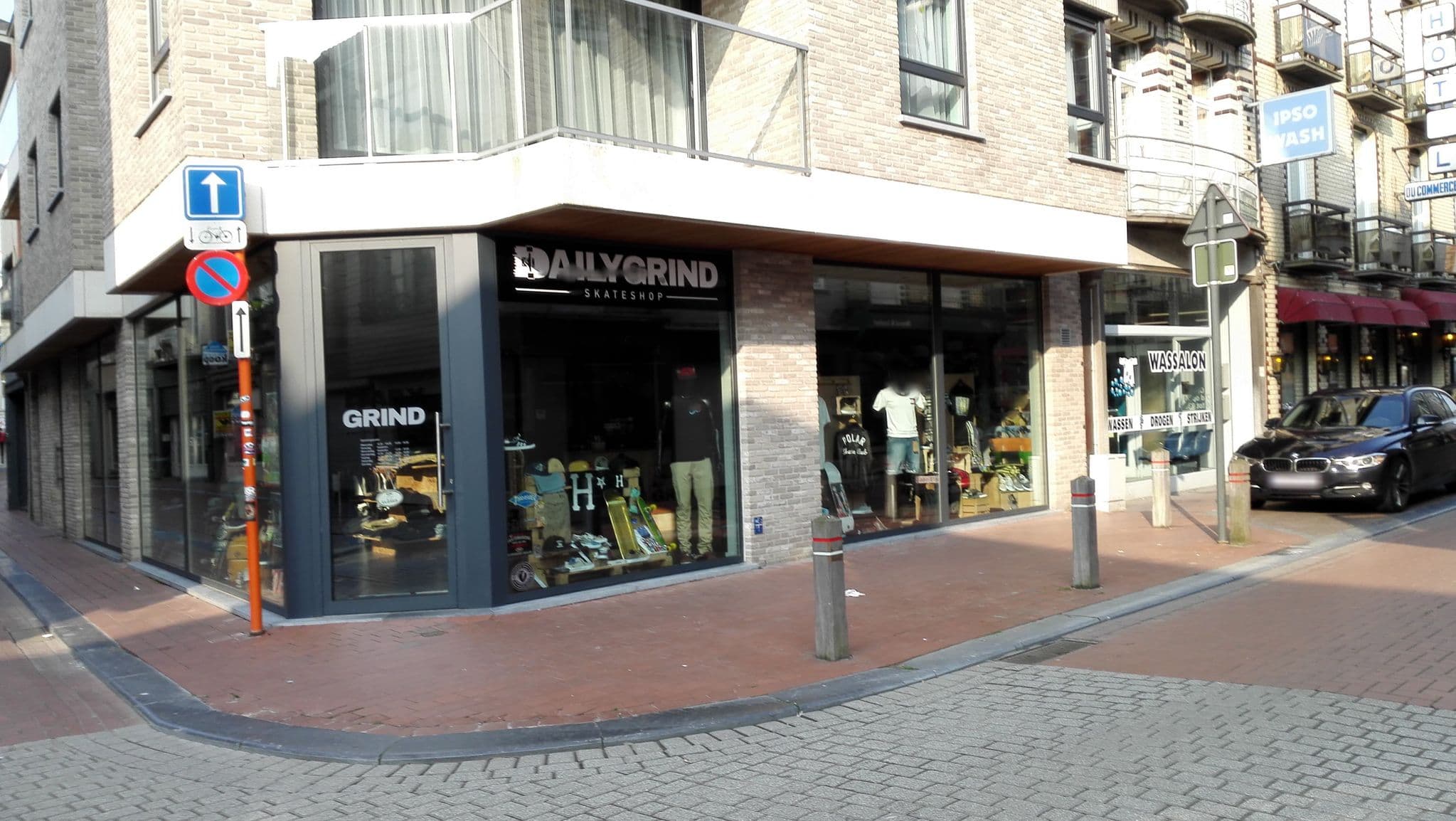 Street view near Ontbijtje @hotel Du Commerce, Blankenberge — © polyglot (CC BY-SA · Mapillary)