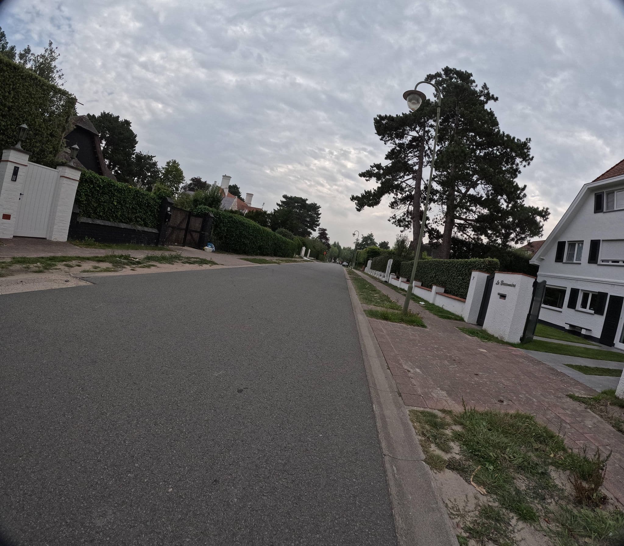 Street view near B&B Bea Mombaers, Knokke — © filipc (CC BY-SA · Mapillary)