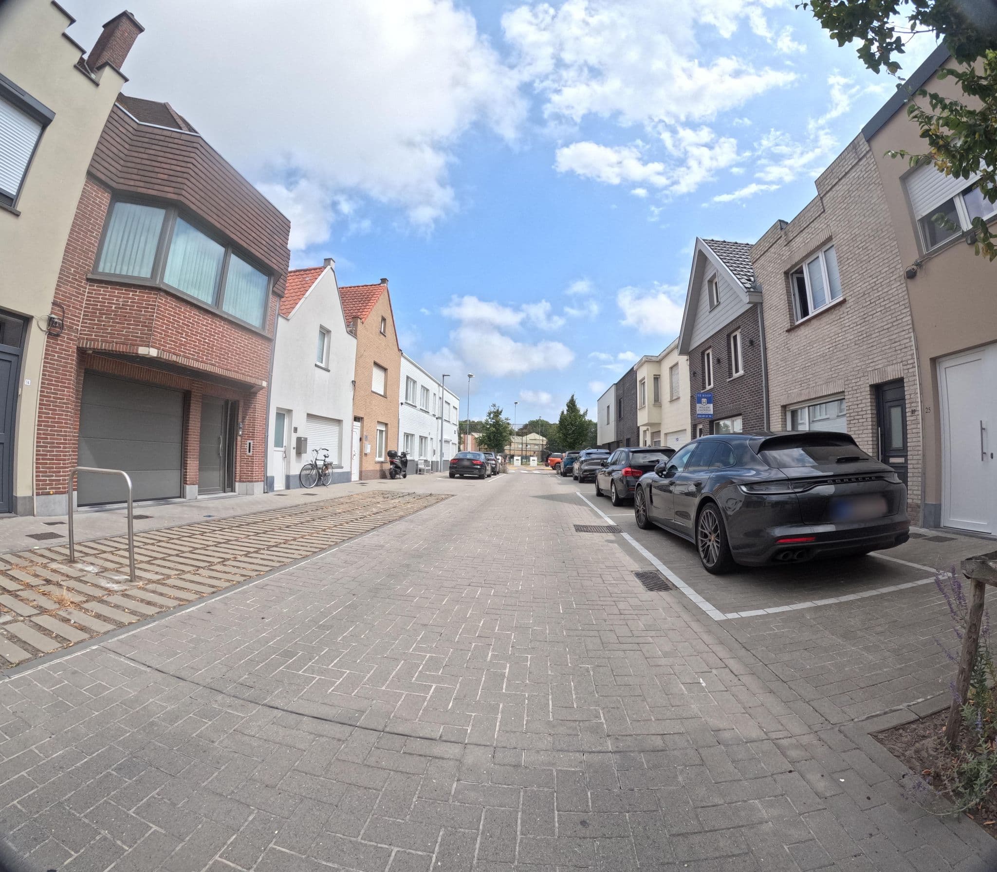 Street view near Ademkeer, Knokke — © filipc (CC BY-SA · Mapillary)