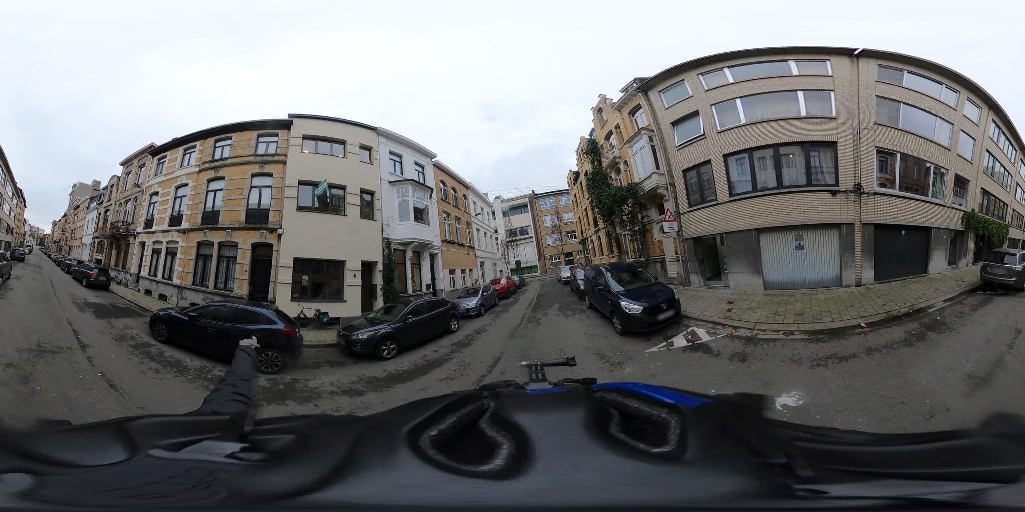 Street view near At Home In Antwerp (CoachNoCouch), Borgerhout — © konink360 (CC BY-SA · Mapillary)