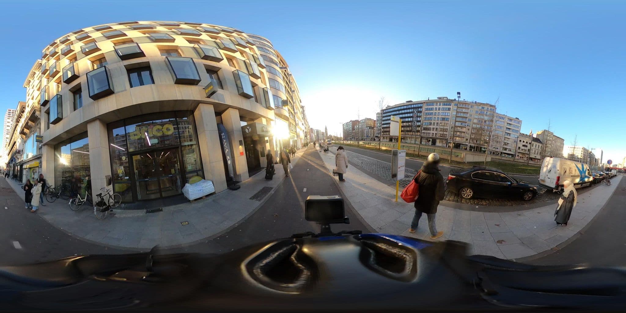 Street view near Hotel Powtow, Antwerp — © konink360 (CC BY-SA · Mapillary)