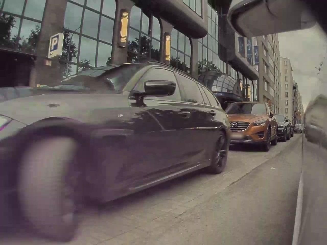 Street view near Radisson Blu Park Lane Hotel, Borgerhout — © tumblecow (CC BY-SA · Mapillary)