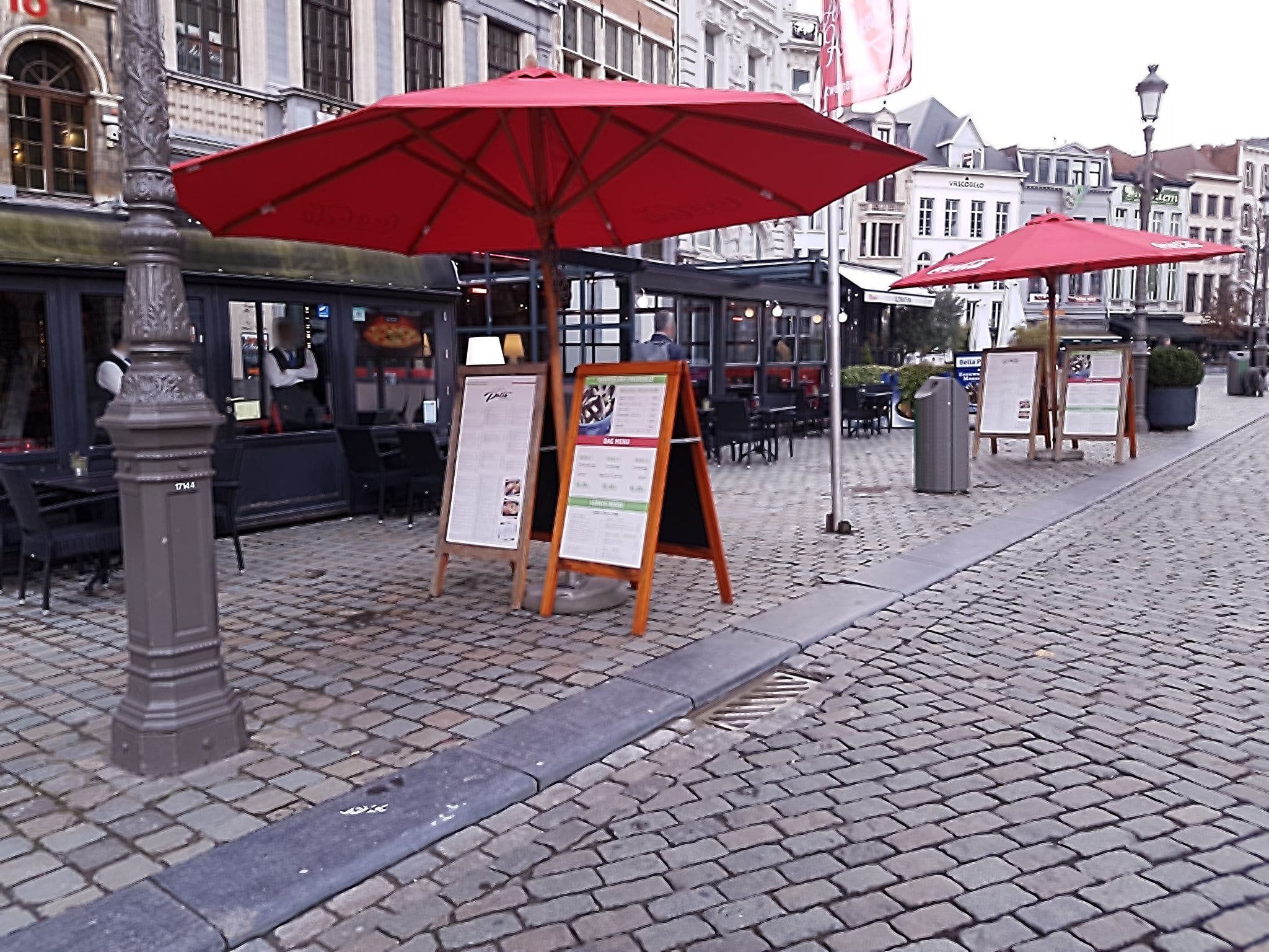 Street view near Triplex Appartment, Antwerp — © filipc (CC BY-SA · Mapillary)