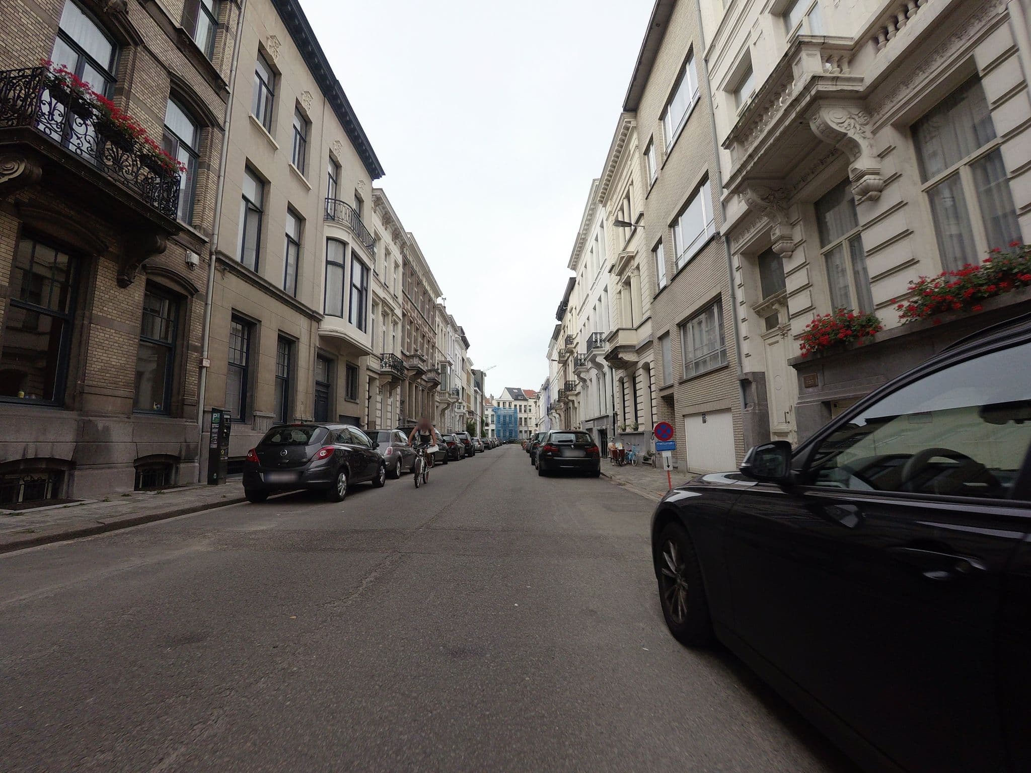 Street view near Schoonbaert Guesthouse Isabella, Antwerp — © filipc (CC BY-SA · Mapillary)