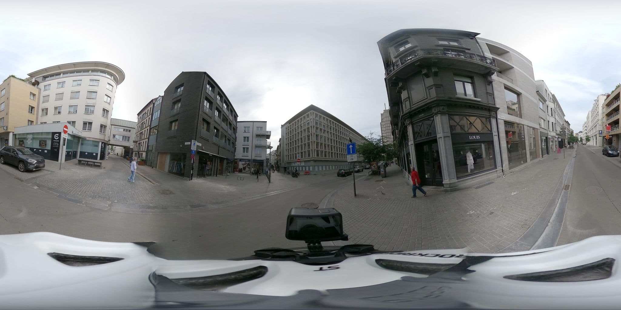 Street view near Lieze's Airbnb, Antwerp — © konink360 (CC BY-SA · Mapillary)