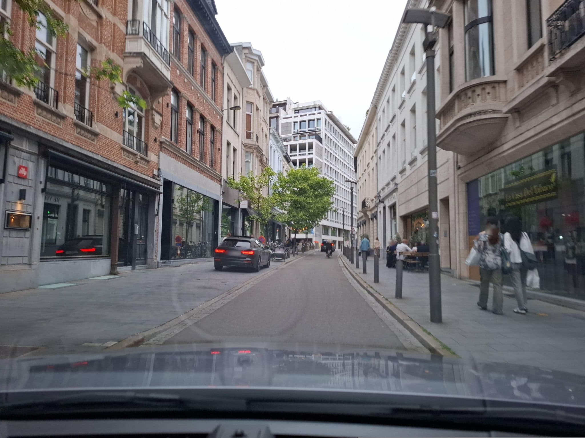 Street view near hopland 55, Antwerp — © masterofnoroad (CC BY-SA · Mapillary)