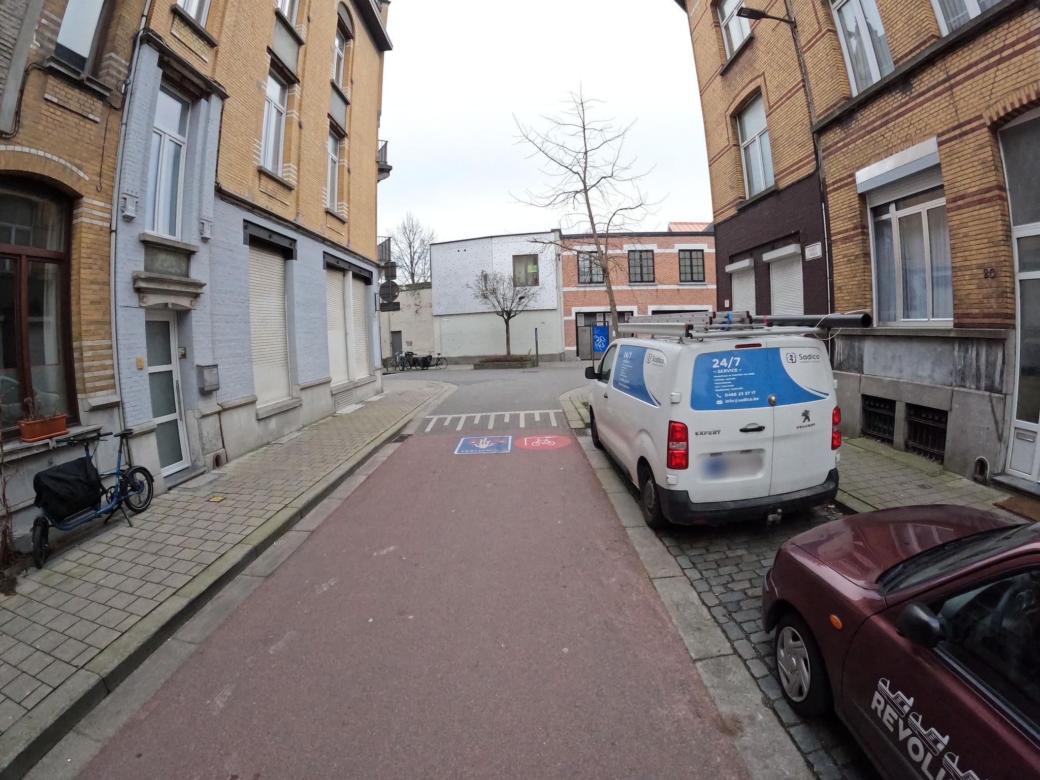 Street view near B&B Panamarenko, Borgerhout — © koninklijke (CC BY-SA · Mapillary)