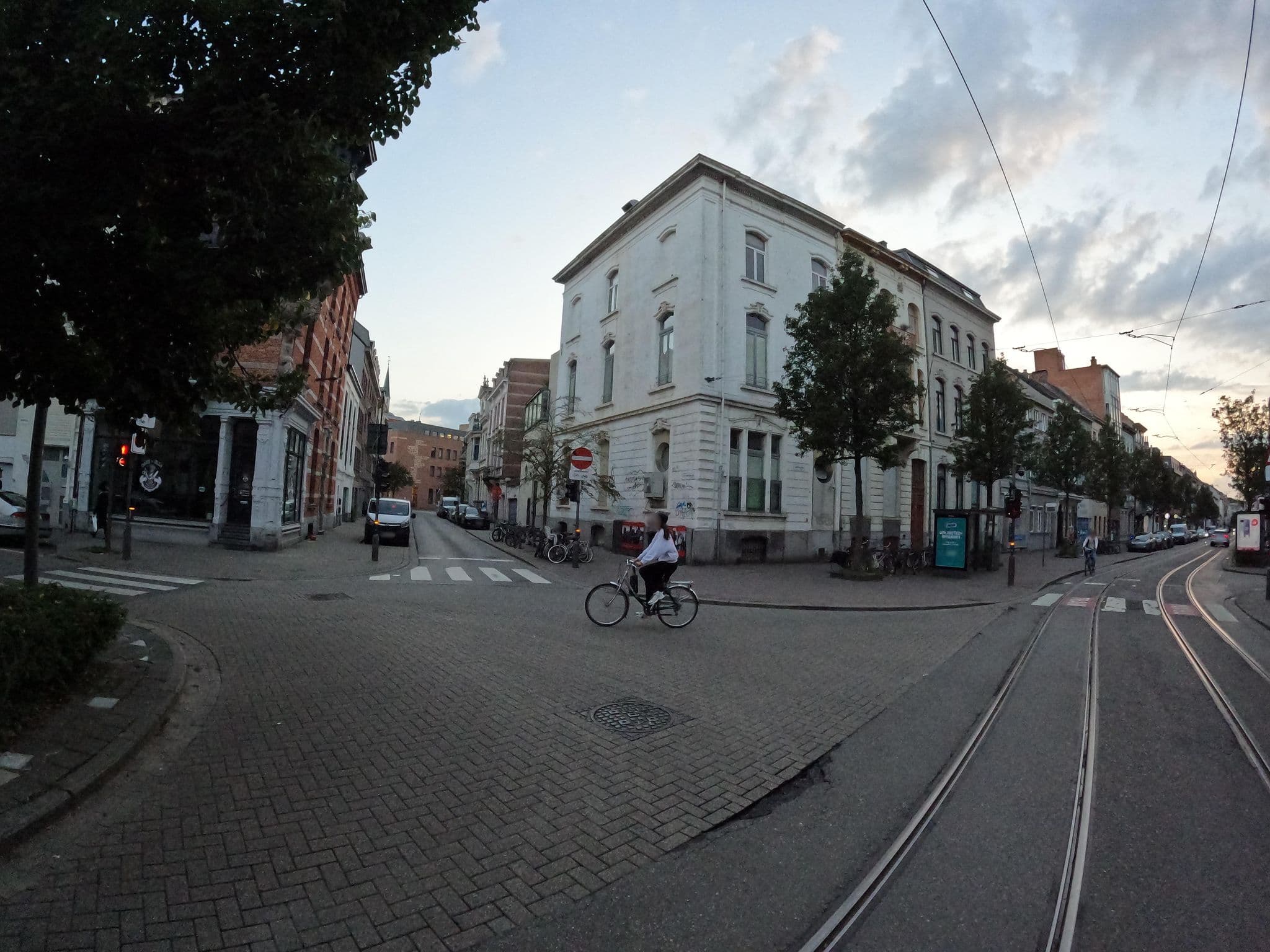 Street view near Granducale Hotel Antwerp, Borgerhout — © koninklijke (CC BY-SA · Mapillary)