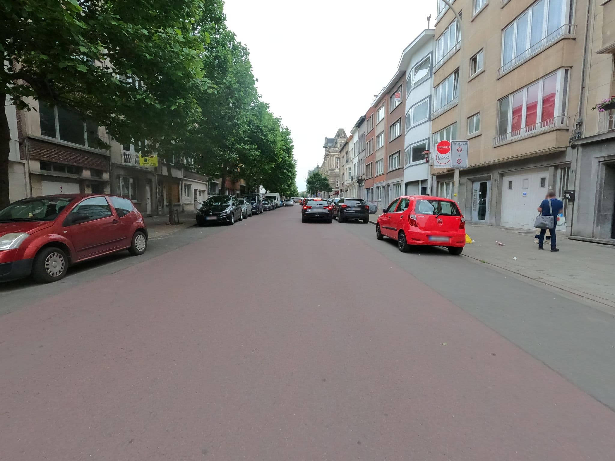 Street view near Residentie De Strael, Antwerp — © koninklijke (CC BY-SA · Mapillary)