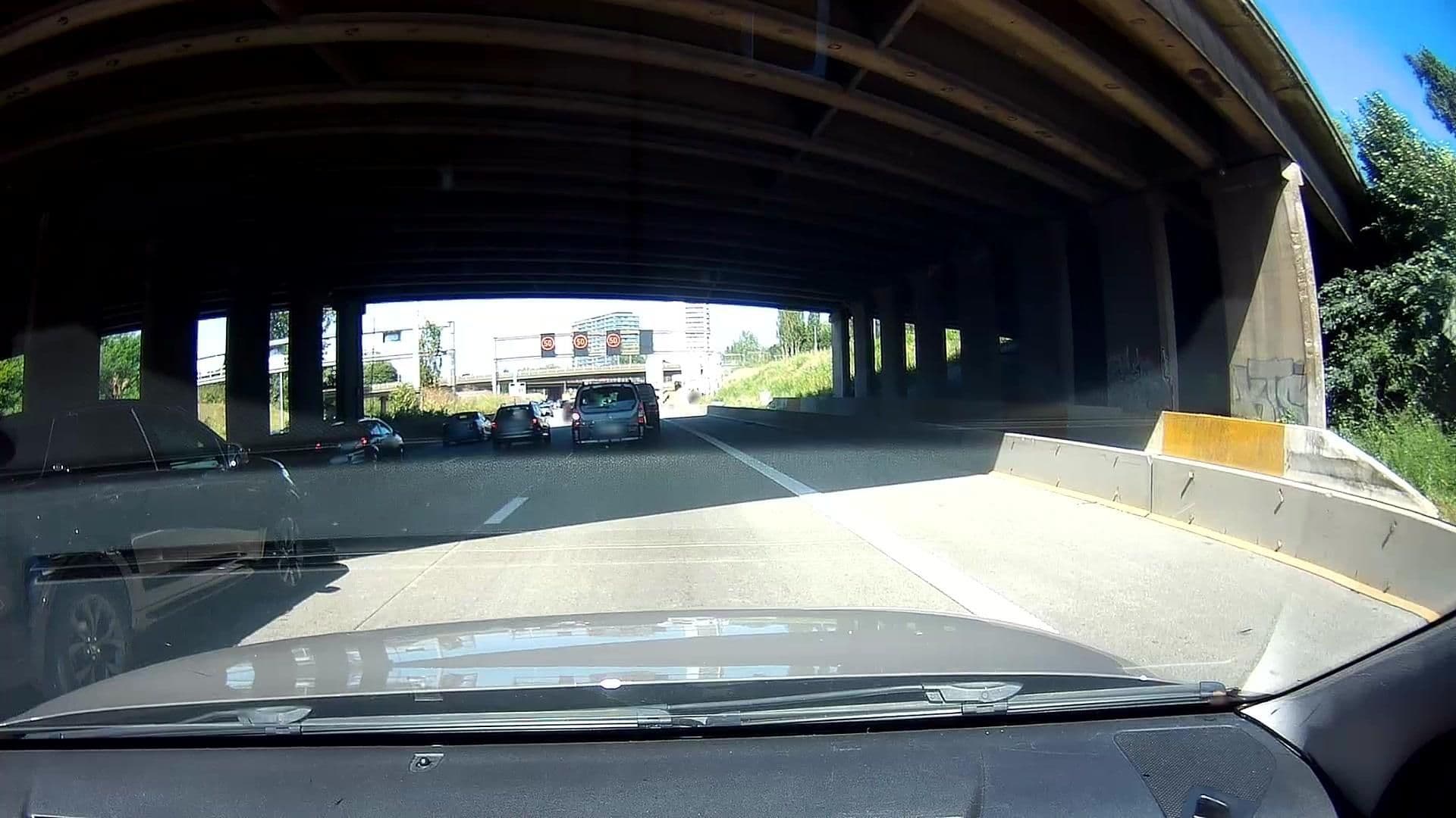 Street view near autostradewonderland, Borgerhout — © micmin1972 (CC BY-SA · Mapillary)