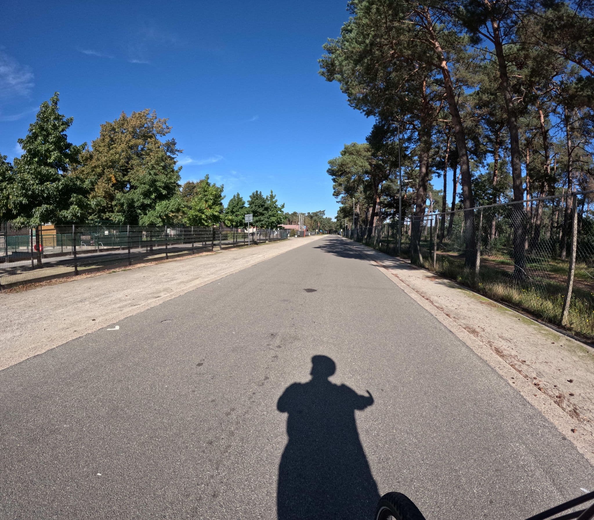 Street view near Internaat Lommel, Lommel — © madel (CC BY-SA · Mapillary)