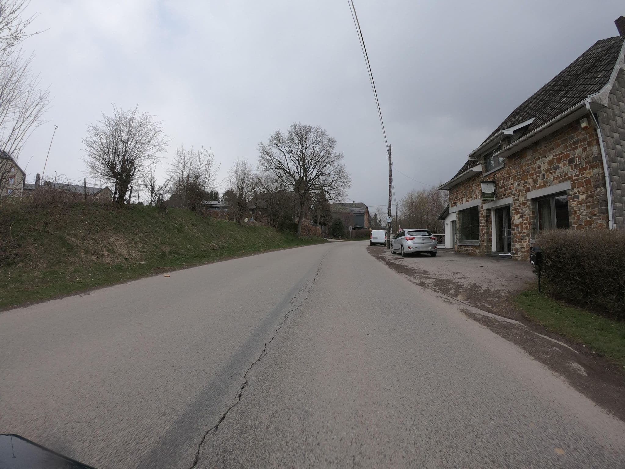 Street view near P'tit bonheur de la cascade, Robertville — © bartjakob1 (CC BY-SA · Mapillary)