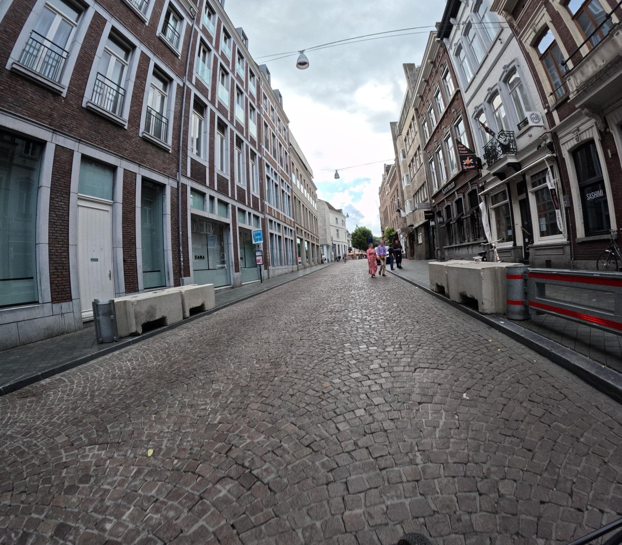 Street view near Amrâth Hotel DuCasque, Maastricht — © madel (CC BY-SA · Mapillary)