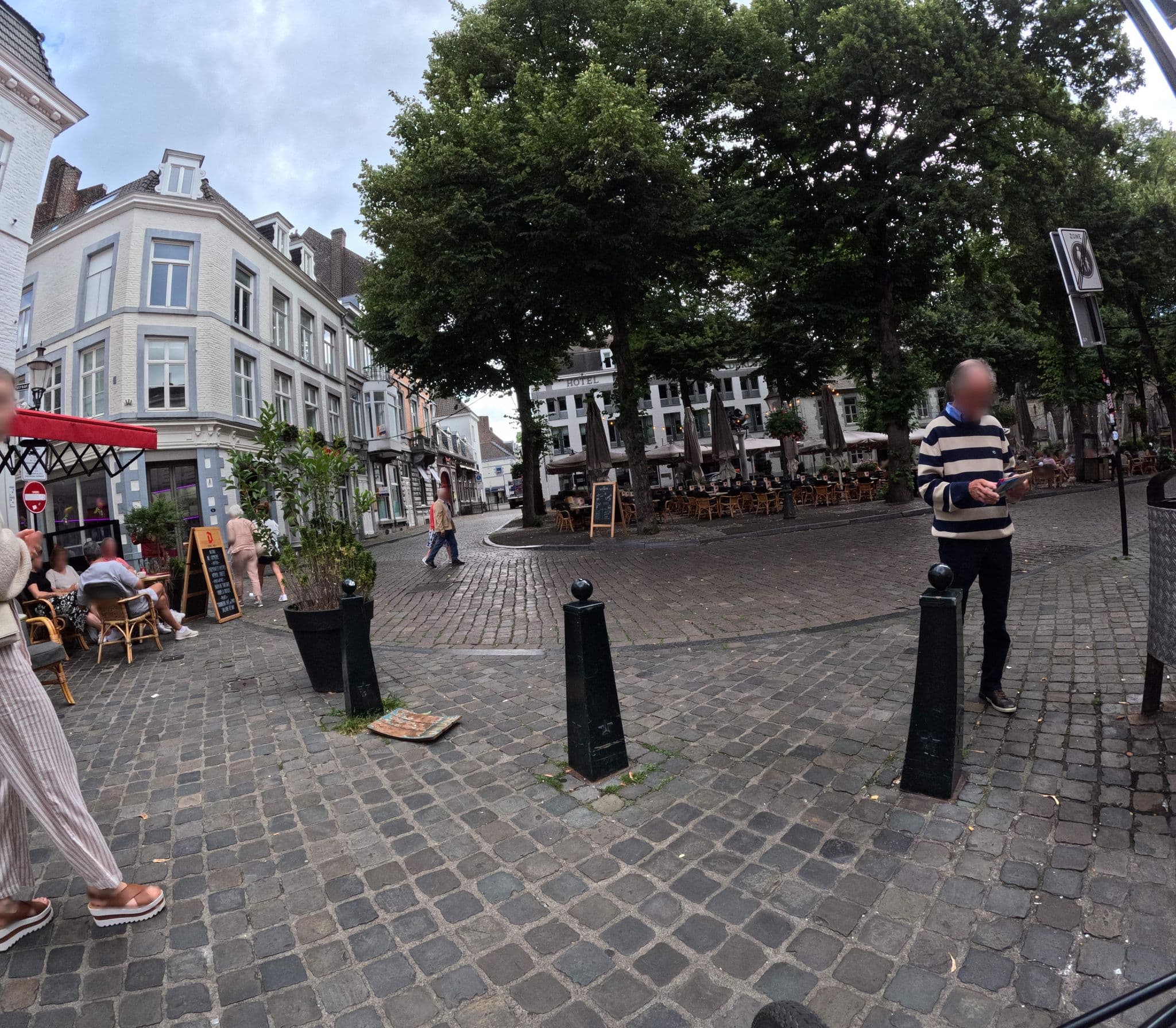 Street view near Bouteaque, Maastricht — © madel (CC BY-SA · Mapillary)